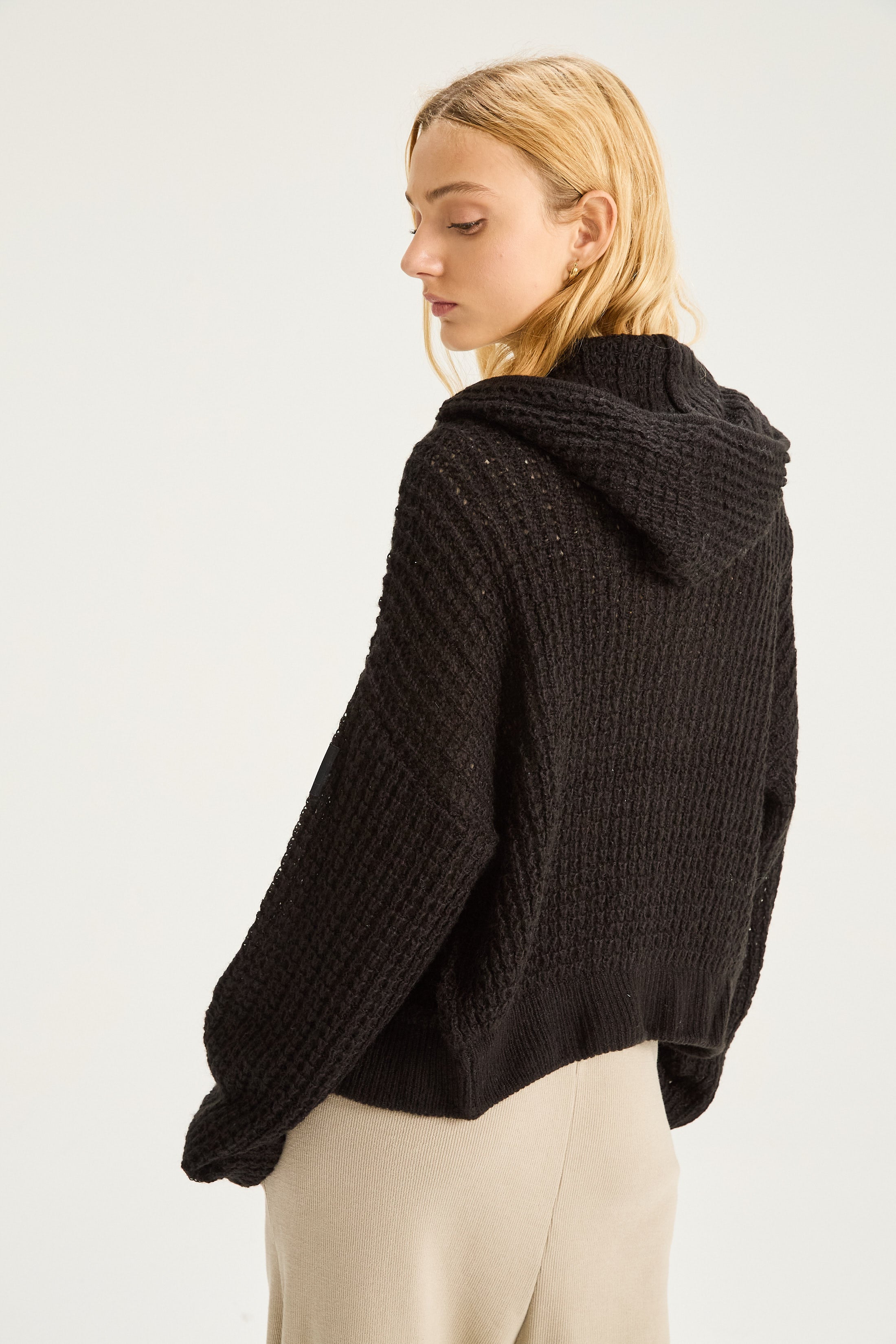 Sweater con Cierre Drift - Negro