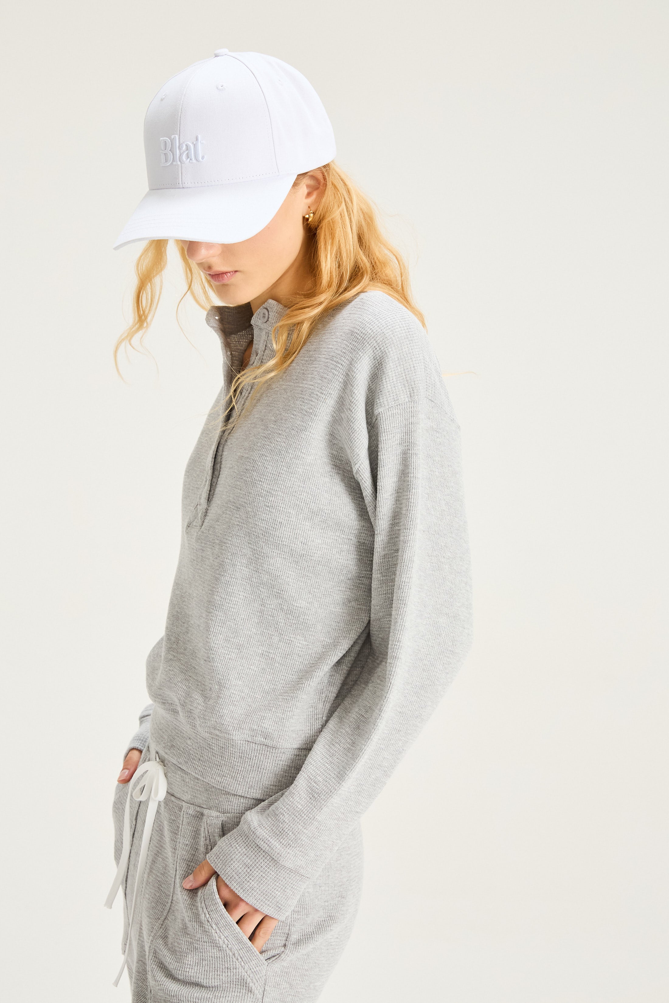 Buzo Jumper Pivot - Gris plata