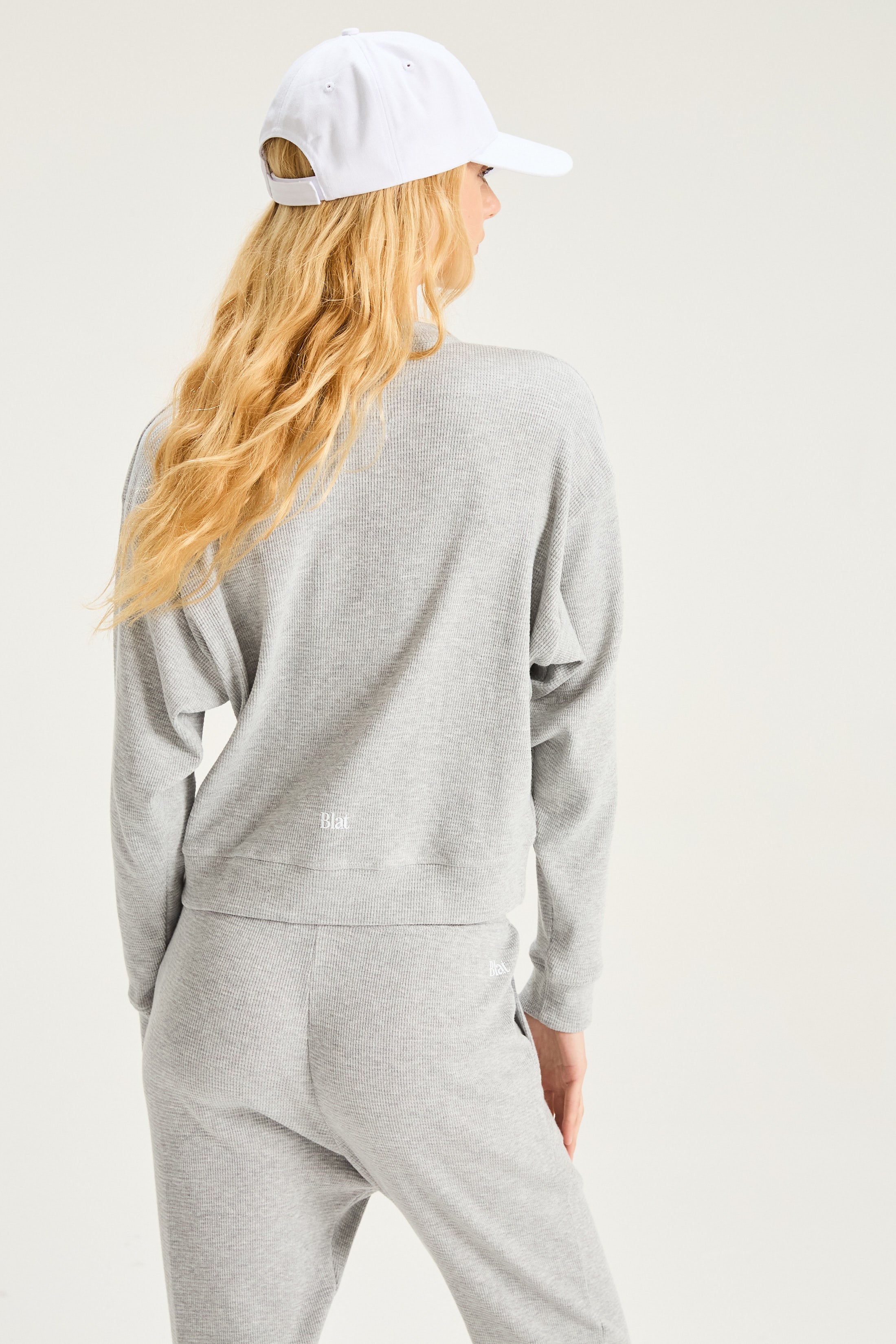 Buzo Jumper Pivot - Gris plata