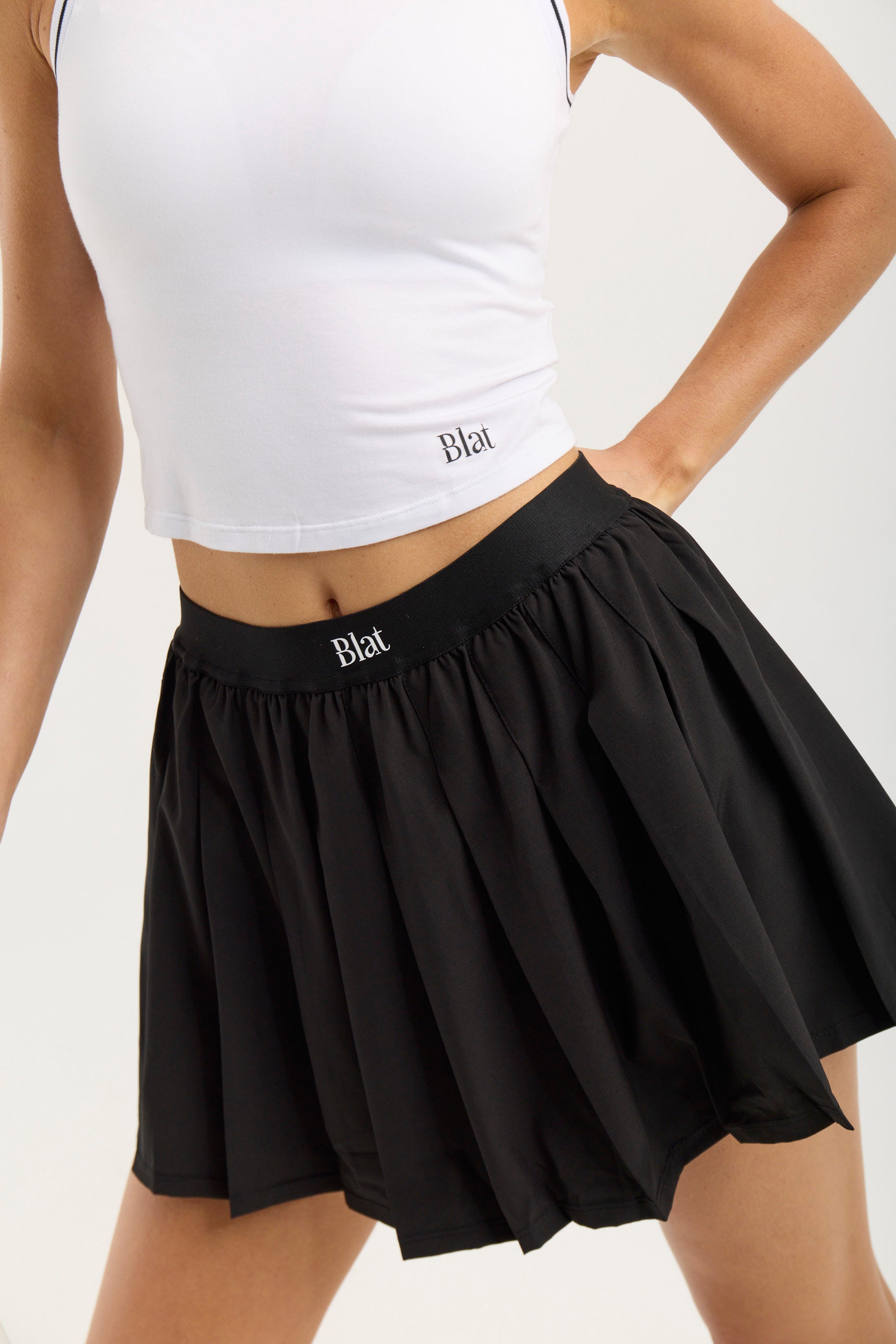 Pollera Cyclone - TechKnit® - Negro