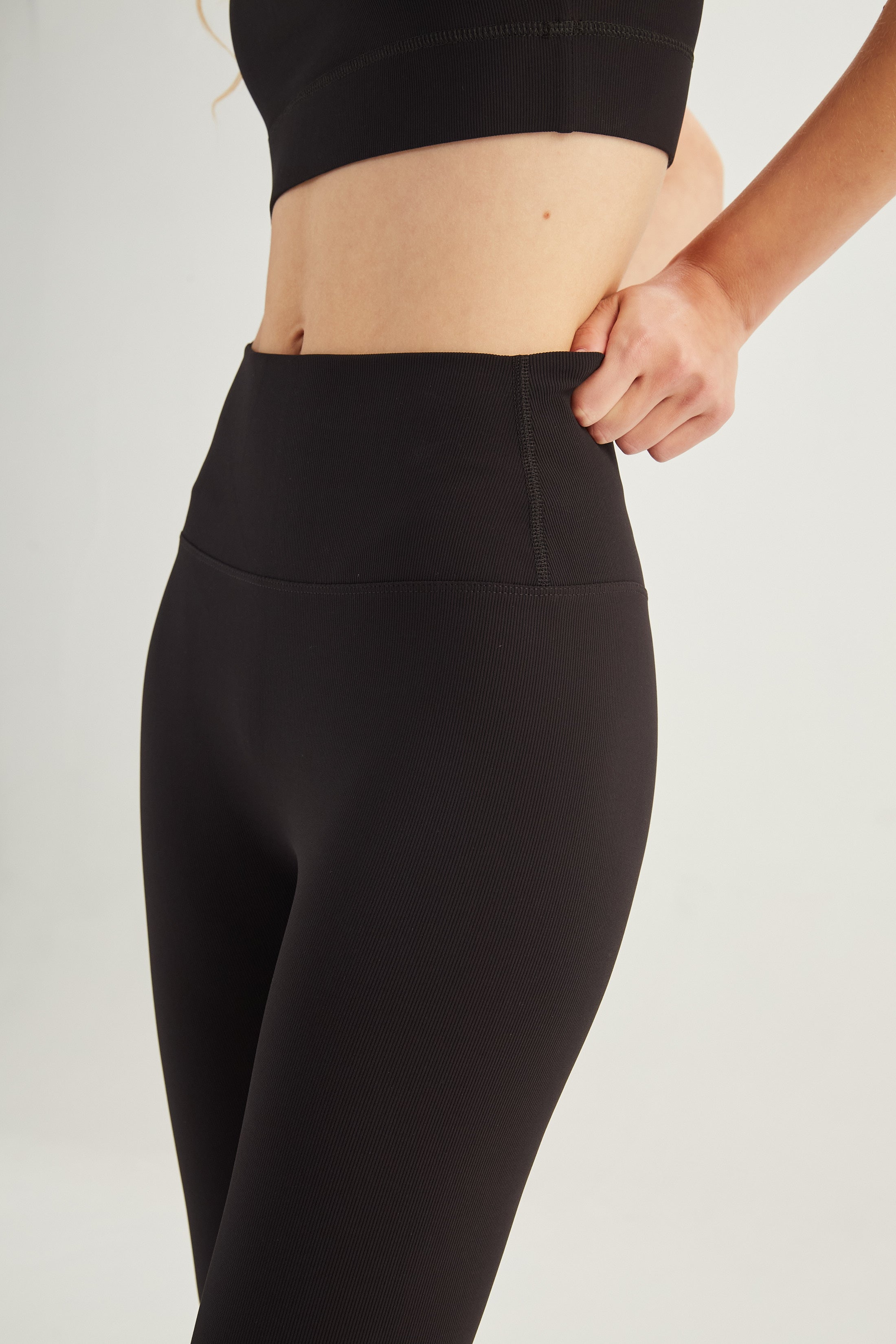 Calza Sway - SleekRib® - Negro