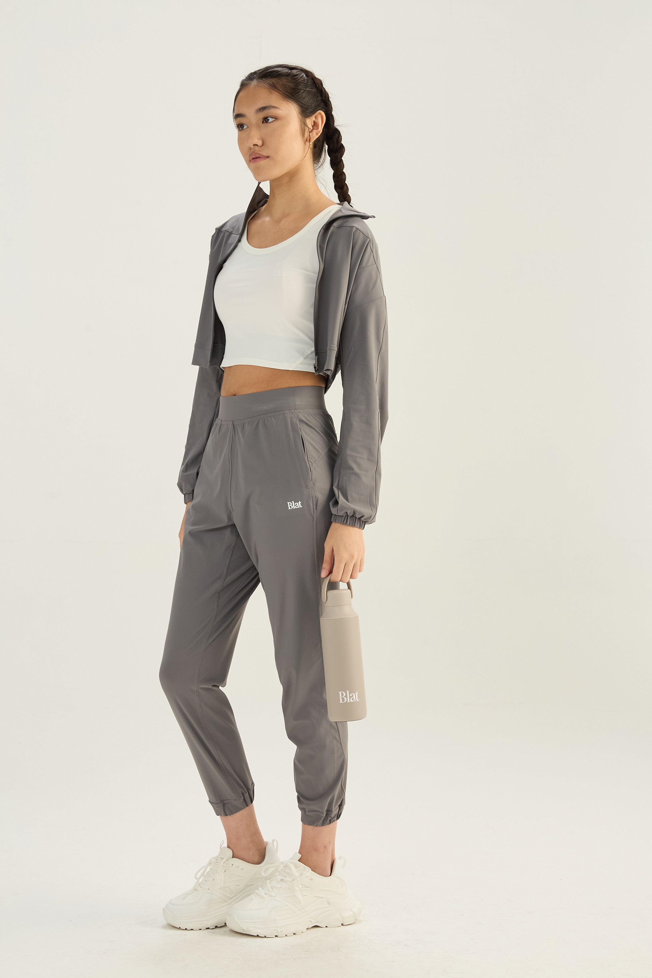 Campera Corta Smooth - TechKnit® - Gris Ceniza