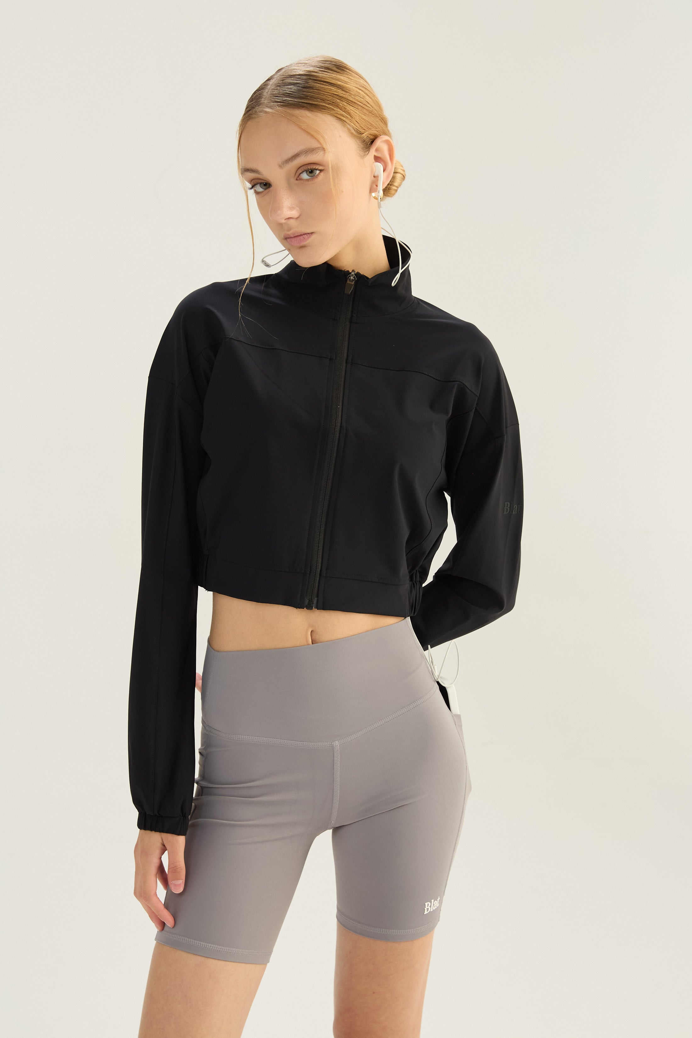 Campera Corta Smooth - TechKnit® - Negro