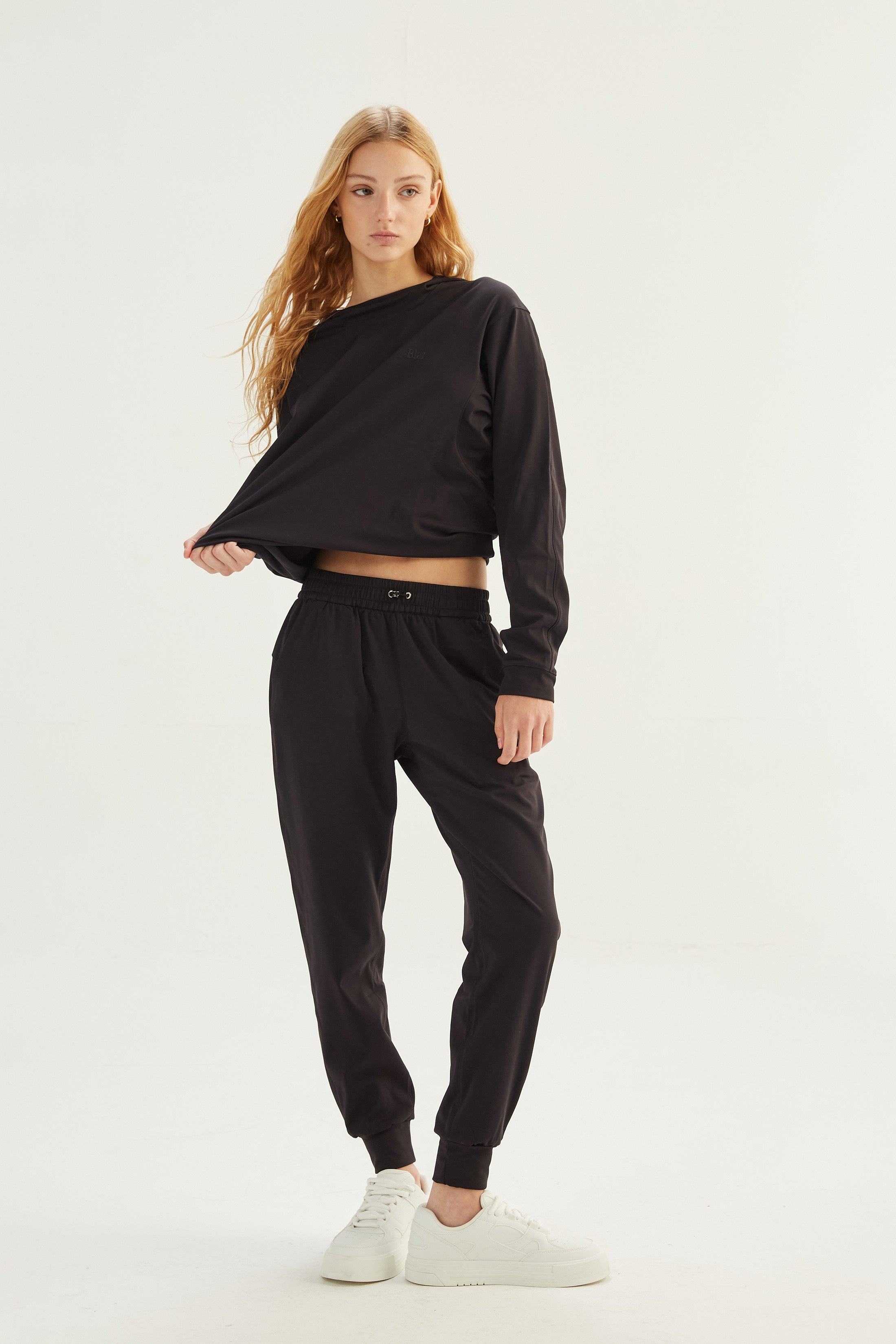 Buzo Jumper con Capucha Airborne - TechKnit® - Negro