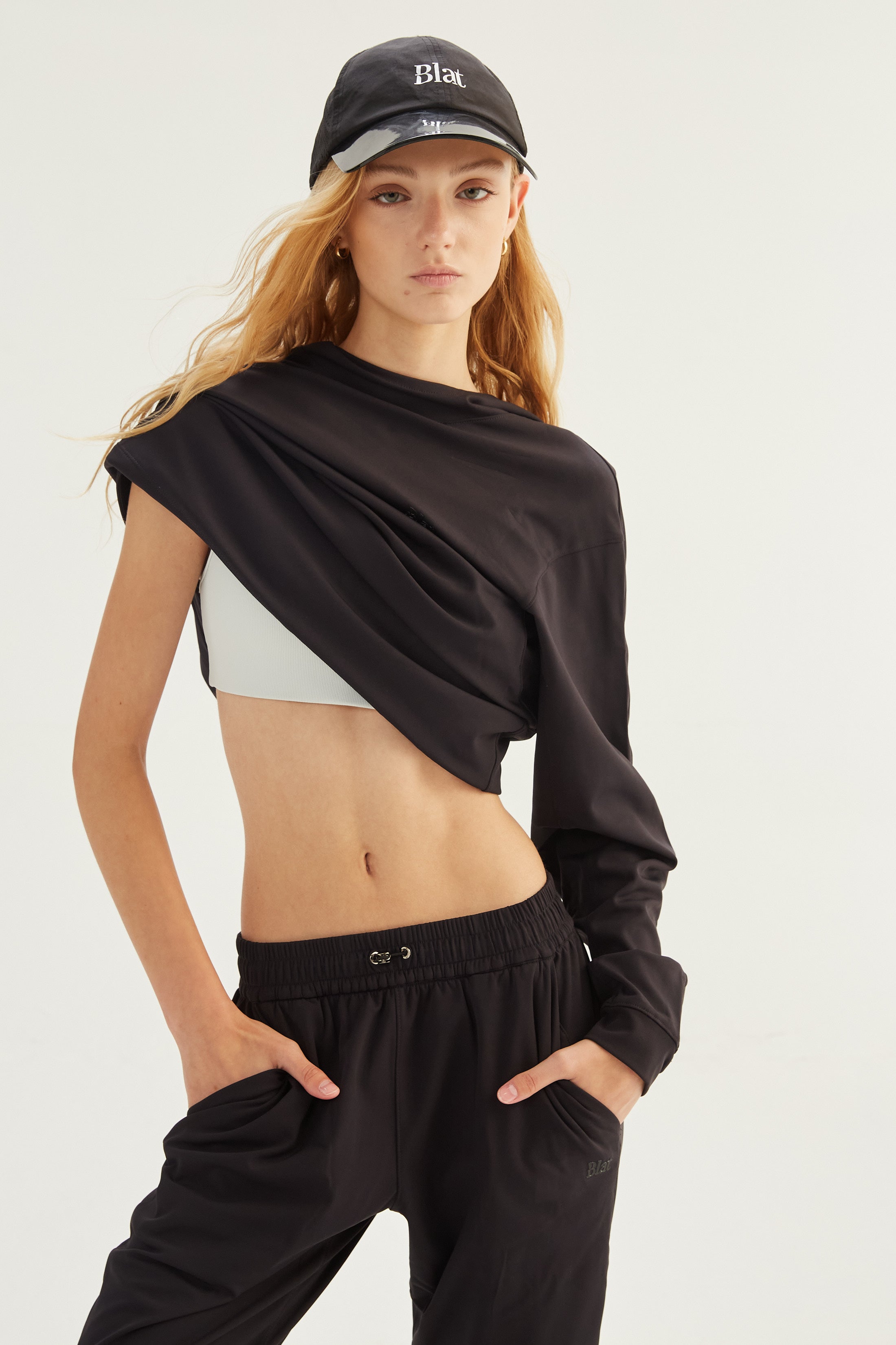 Buzo Jumper con Capucha Airborne - TechKnit® - Negro