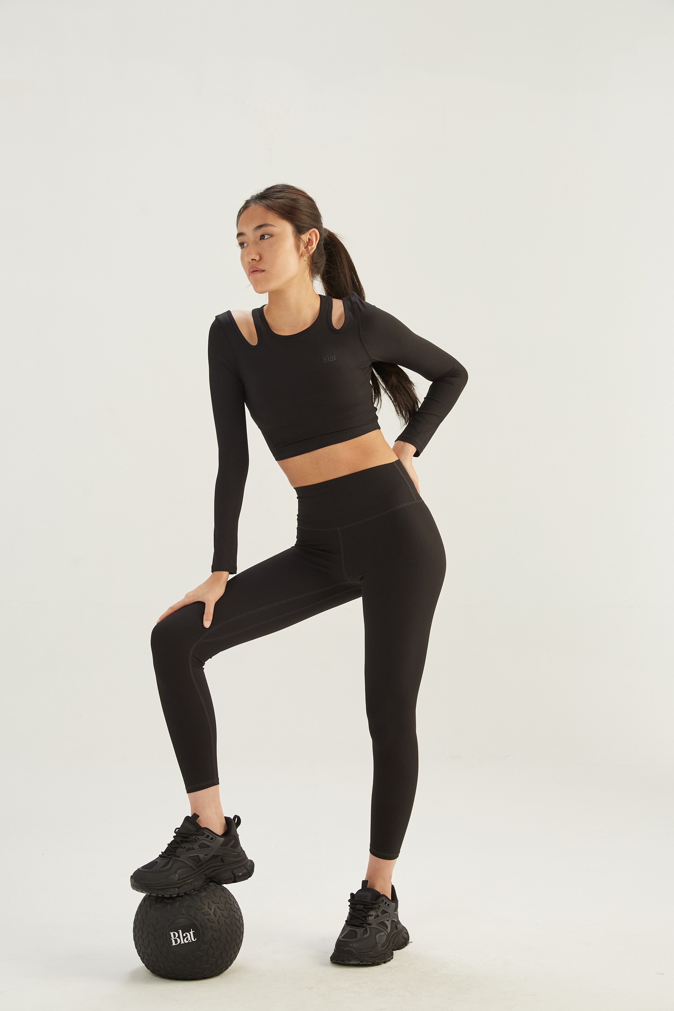 Top Manga Larga Contour - SleekRib® - Negro