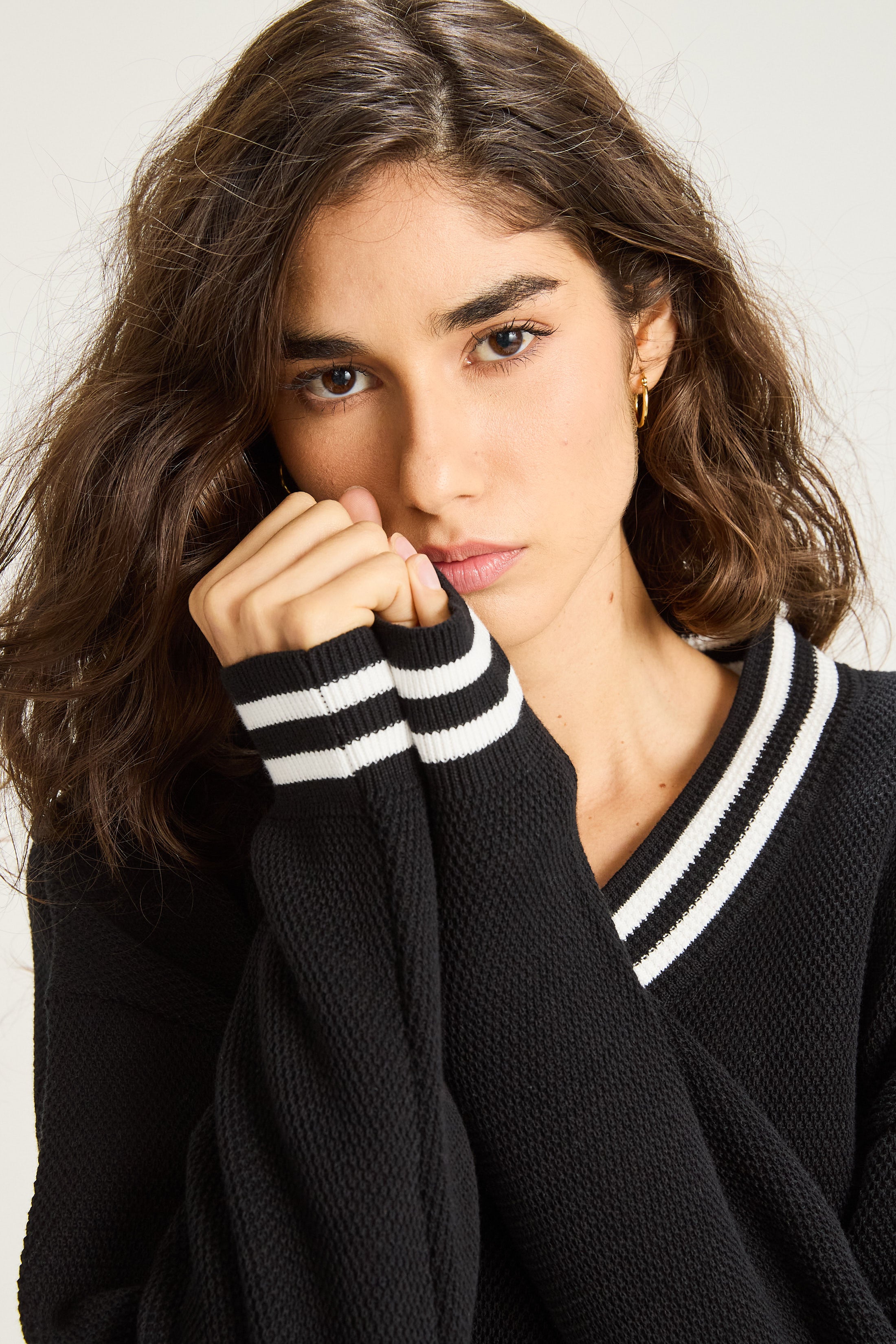 Sweater Poise - Negro