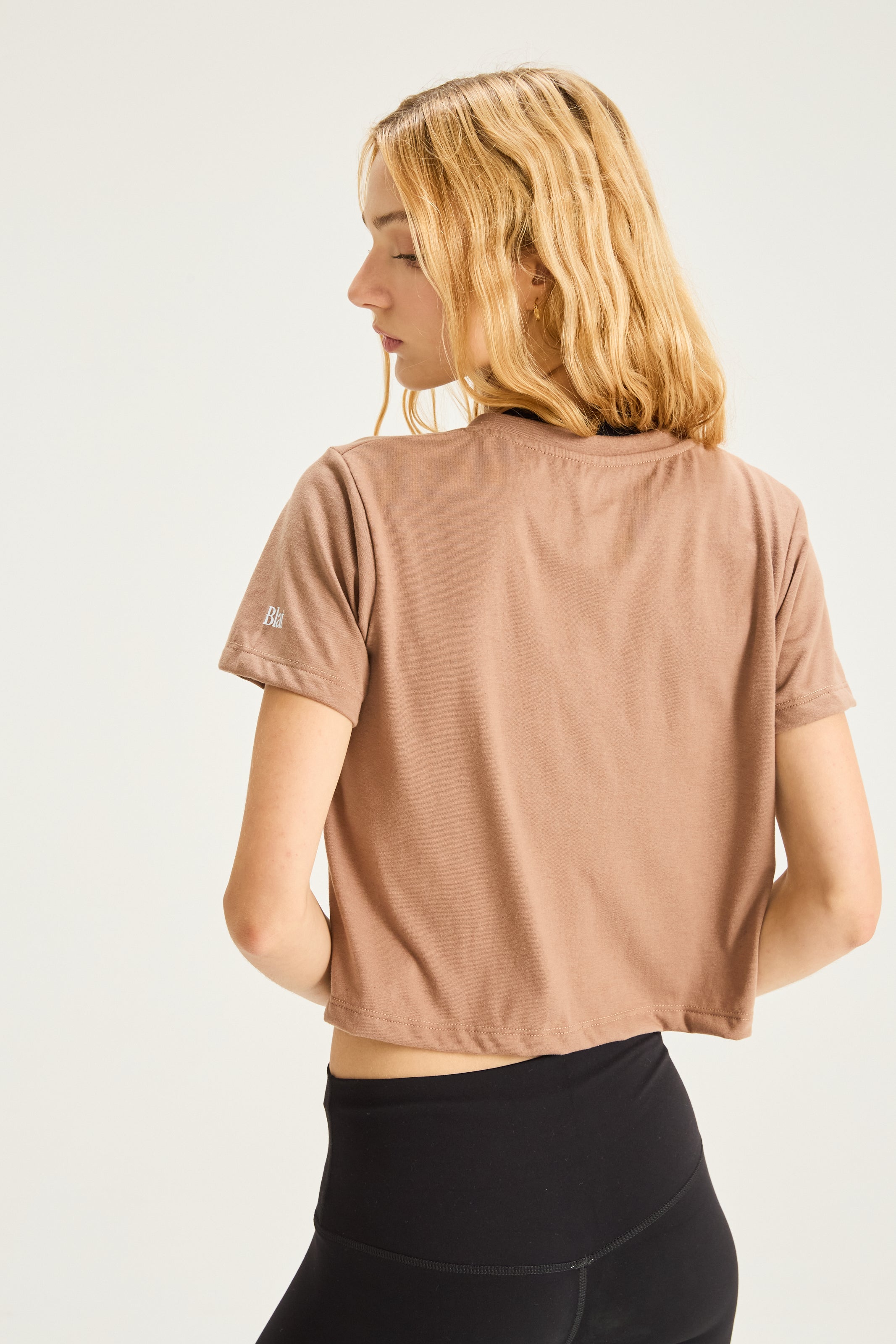 Remera Lounge Crop - Visón