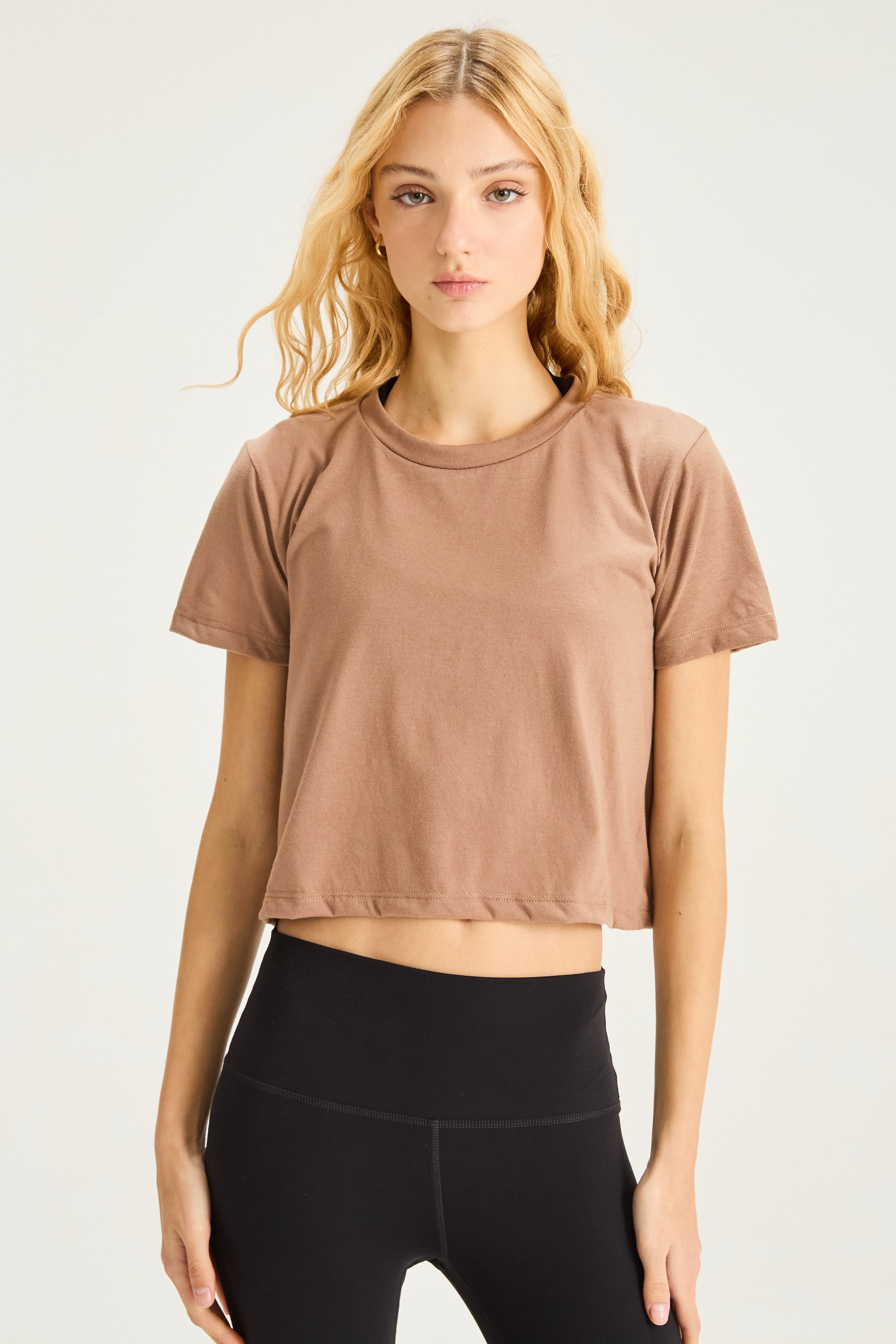 Remera Lounge Crop - Visón