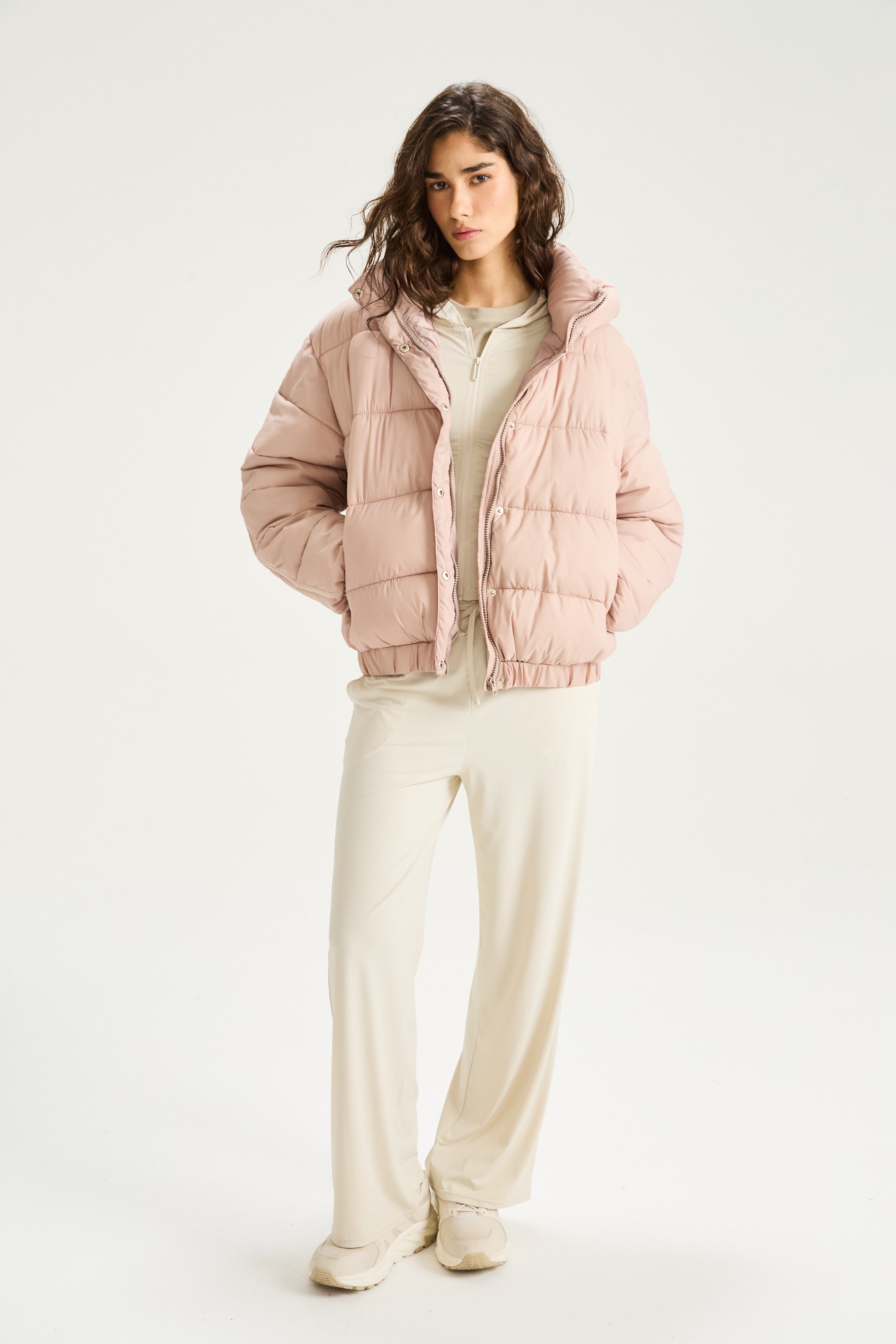 Campera con Capucha Frame - Tierra