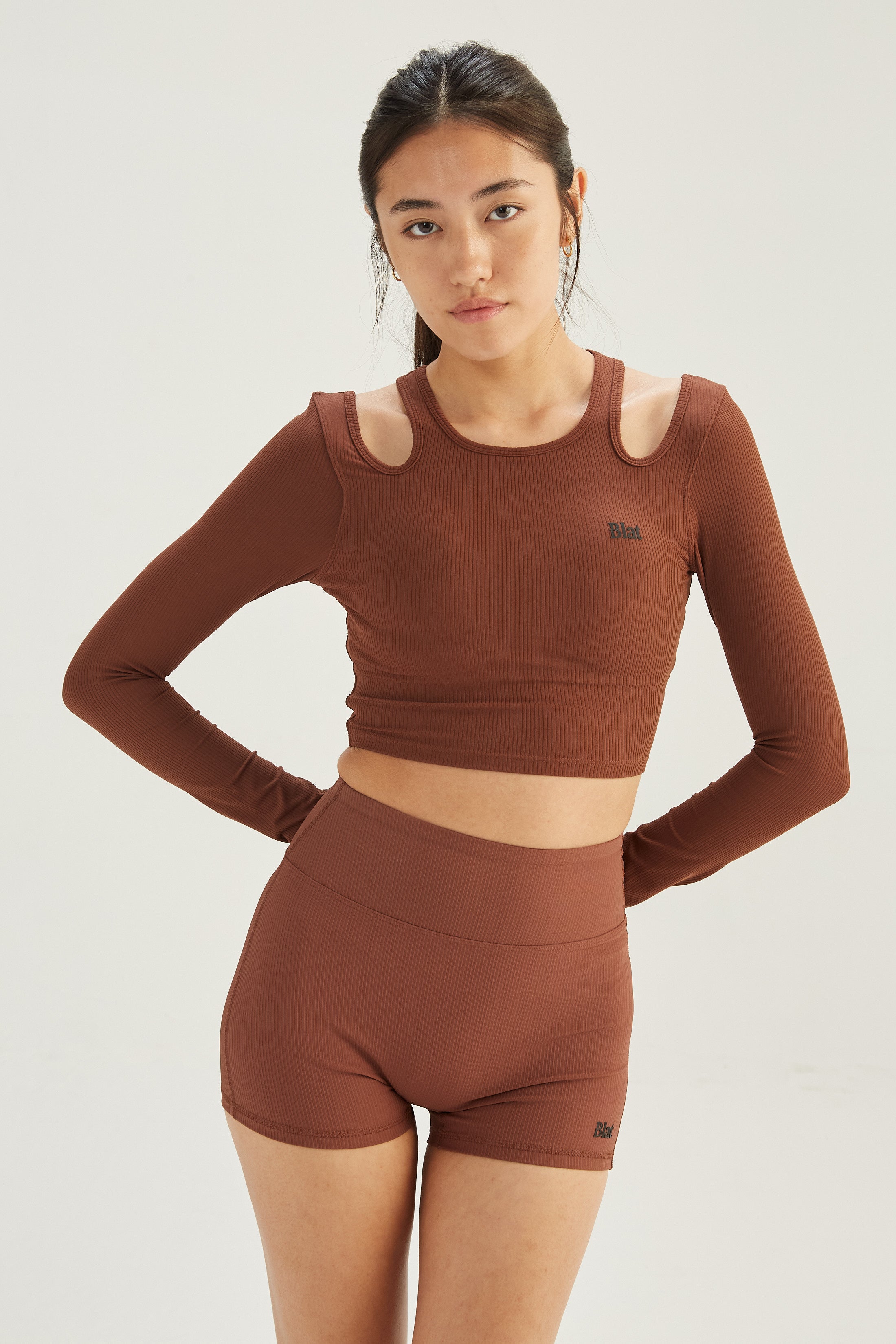 Top Manga Larga Contour - SleekRib® - Chocolate