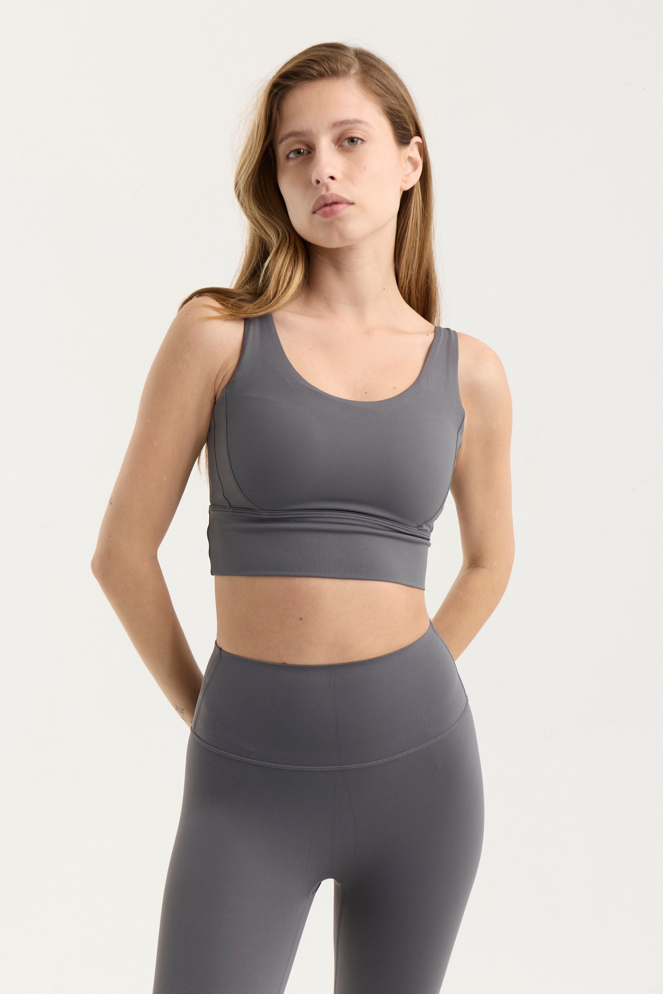 Set Top y Calza Tidal - PureSkin® - Gris Oscuro