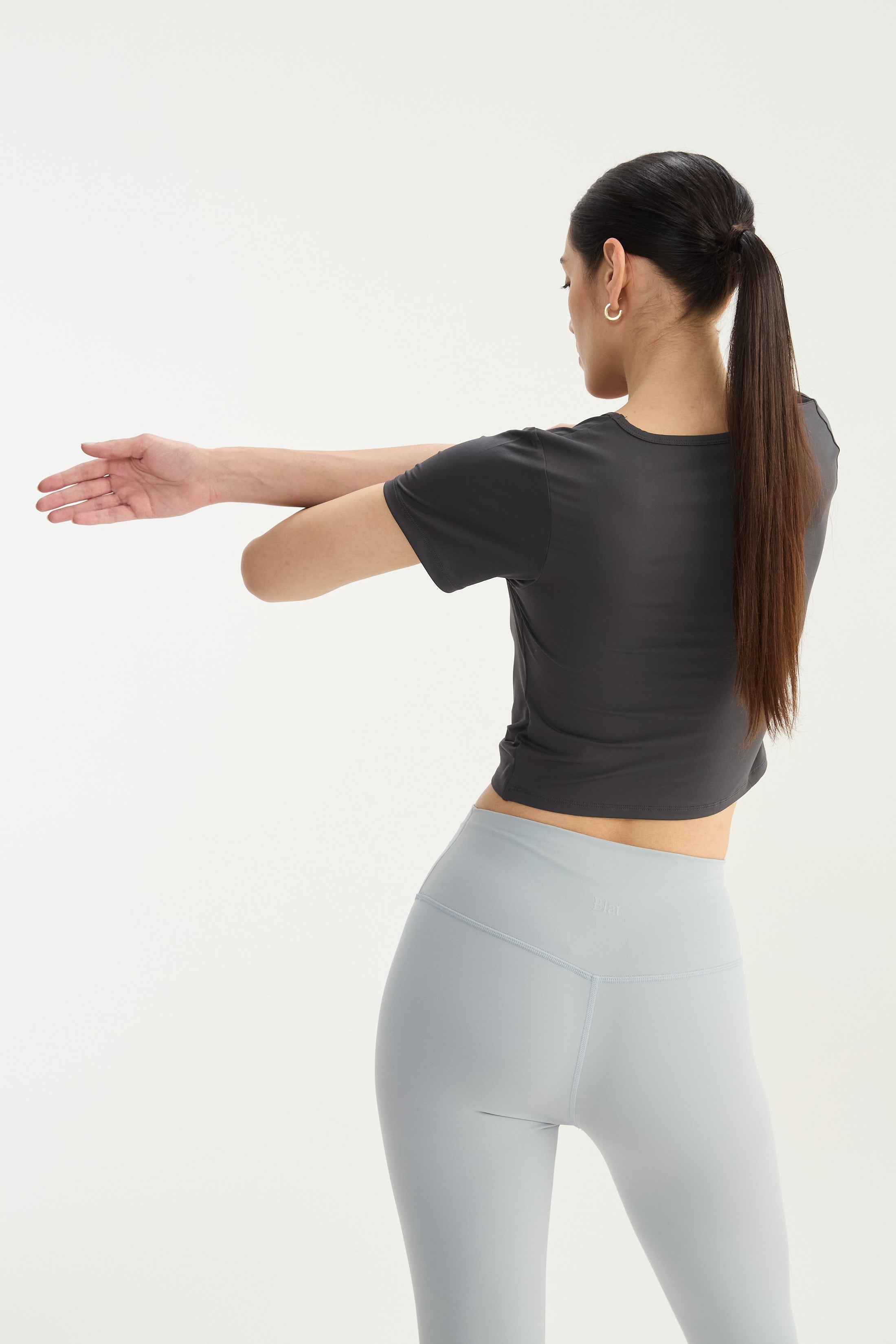 Remera Crop - Gris Oscuro