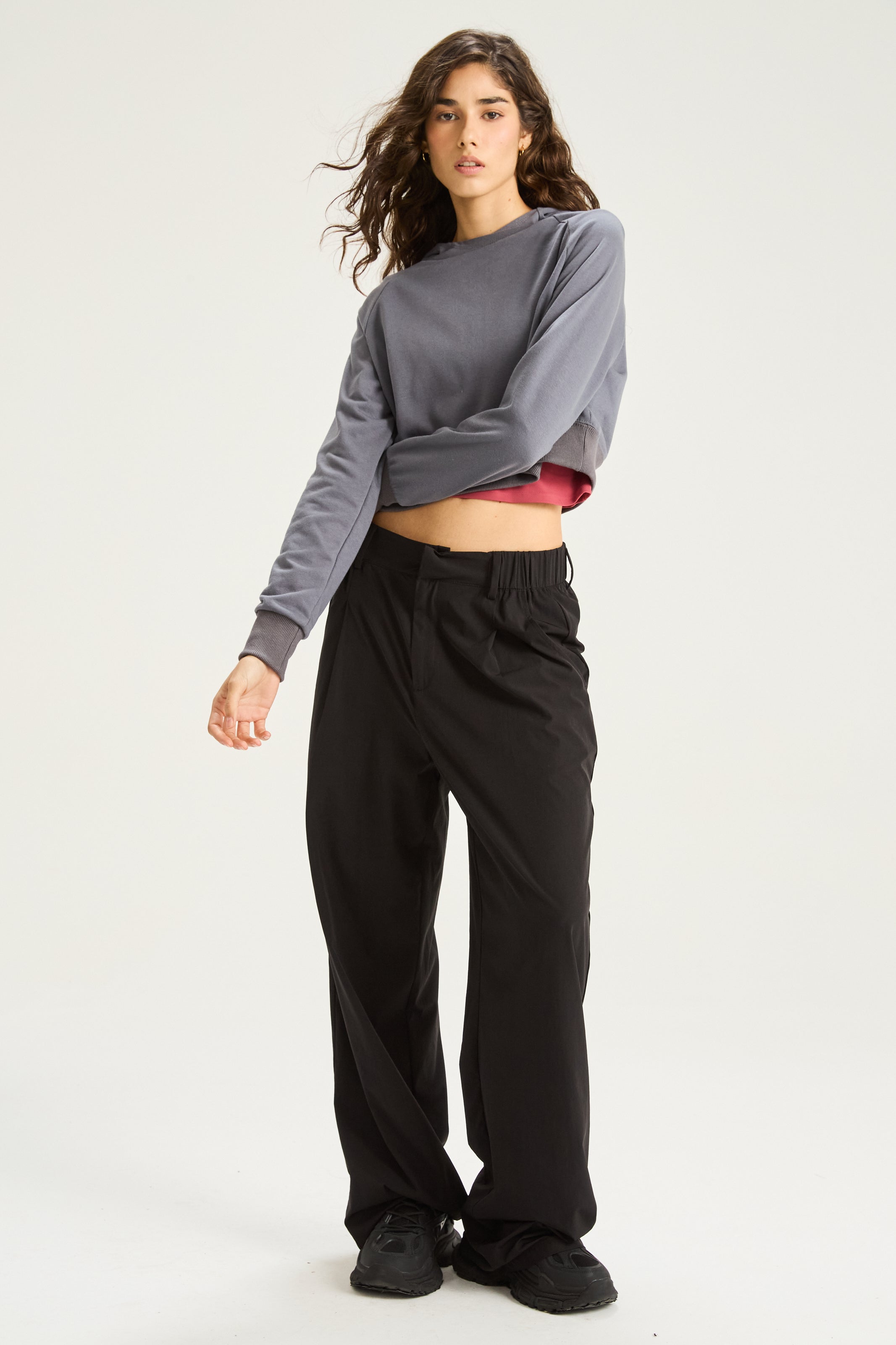 Buzo Jumper Corto Stride - Gris Oscuro