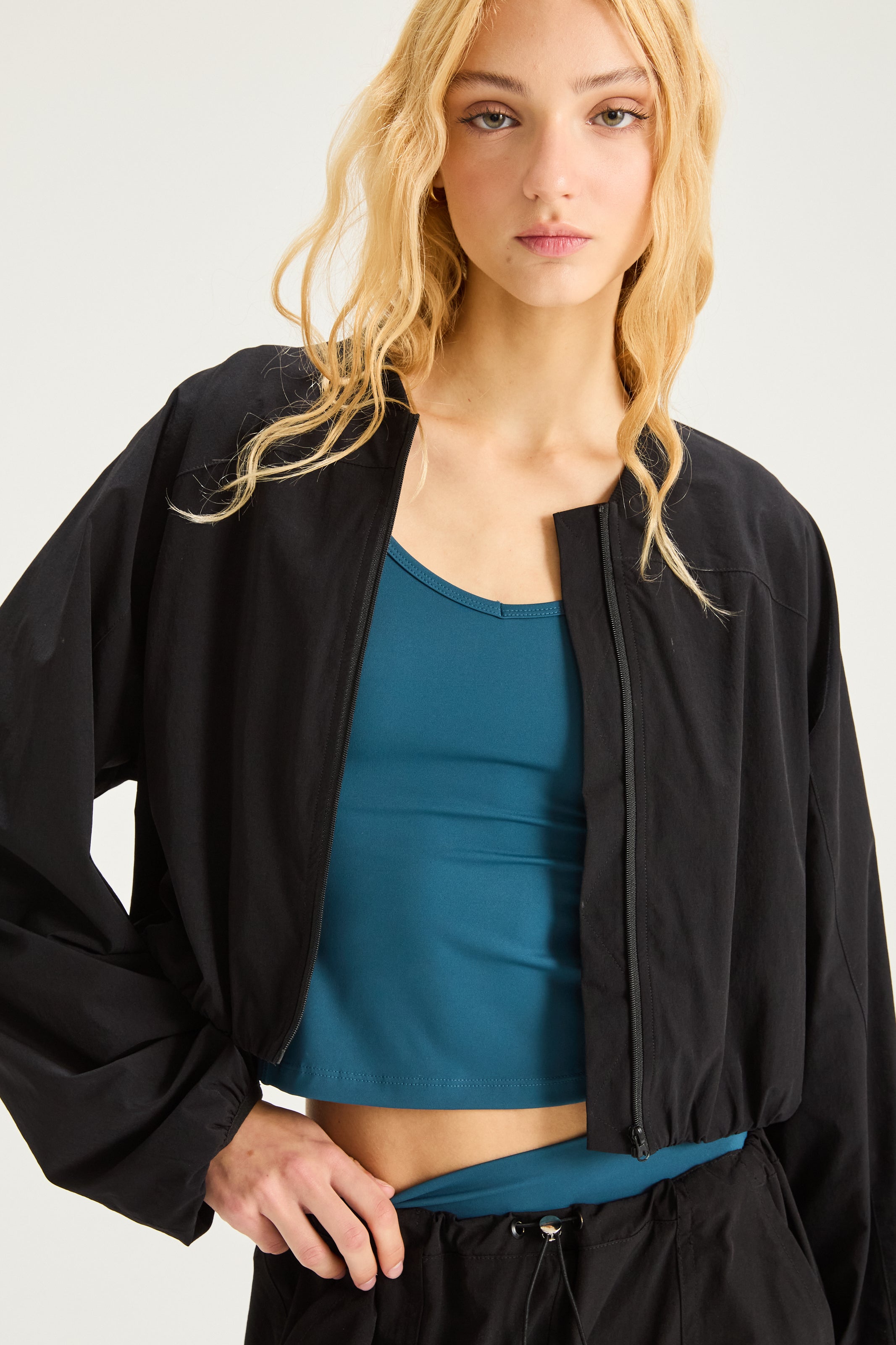 Campera Ember - Negro