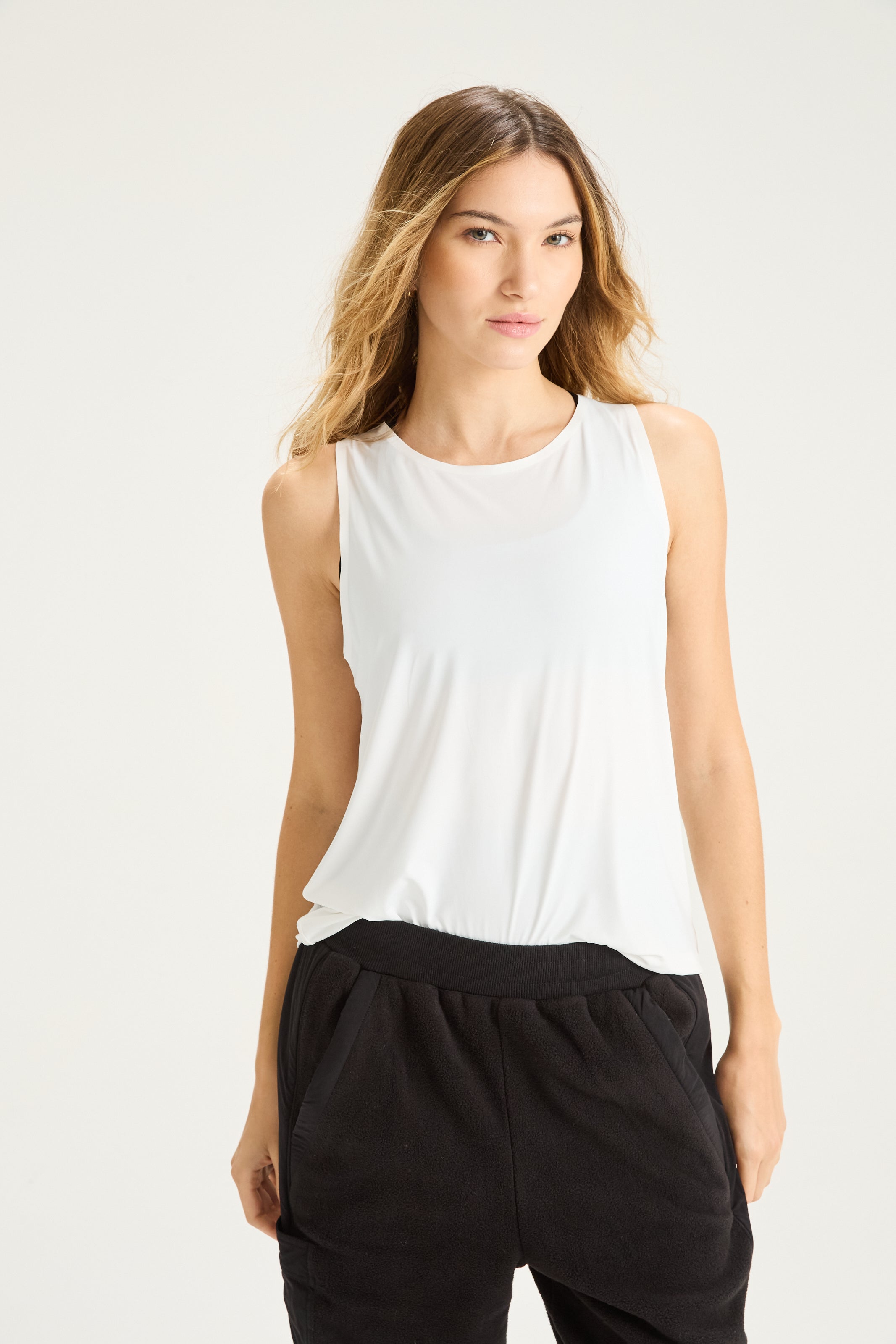 Remera Sin Mangas Breath I - PureSkin® - Blanco