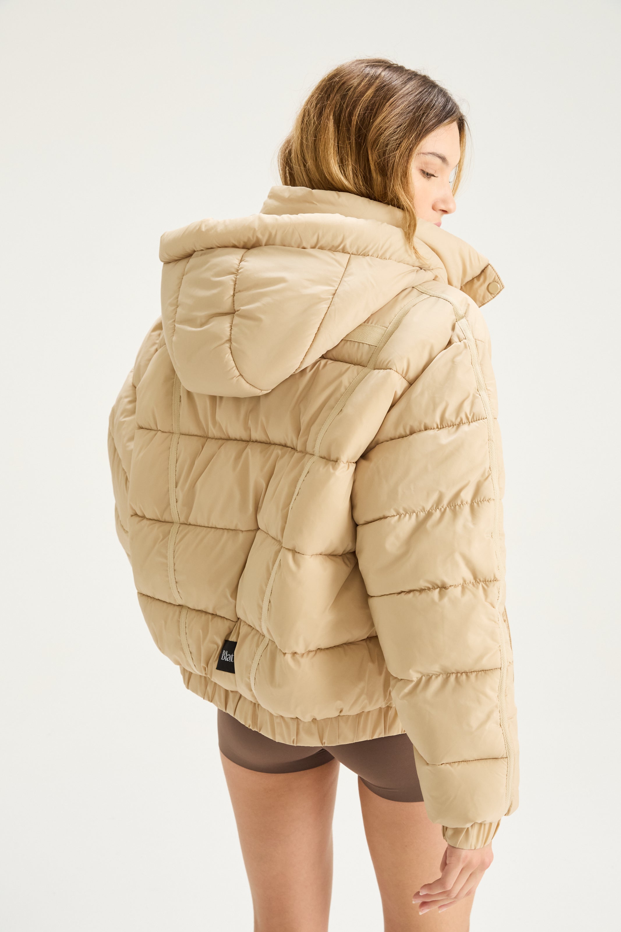 Campera con Capucha Frame - Camel