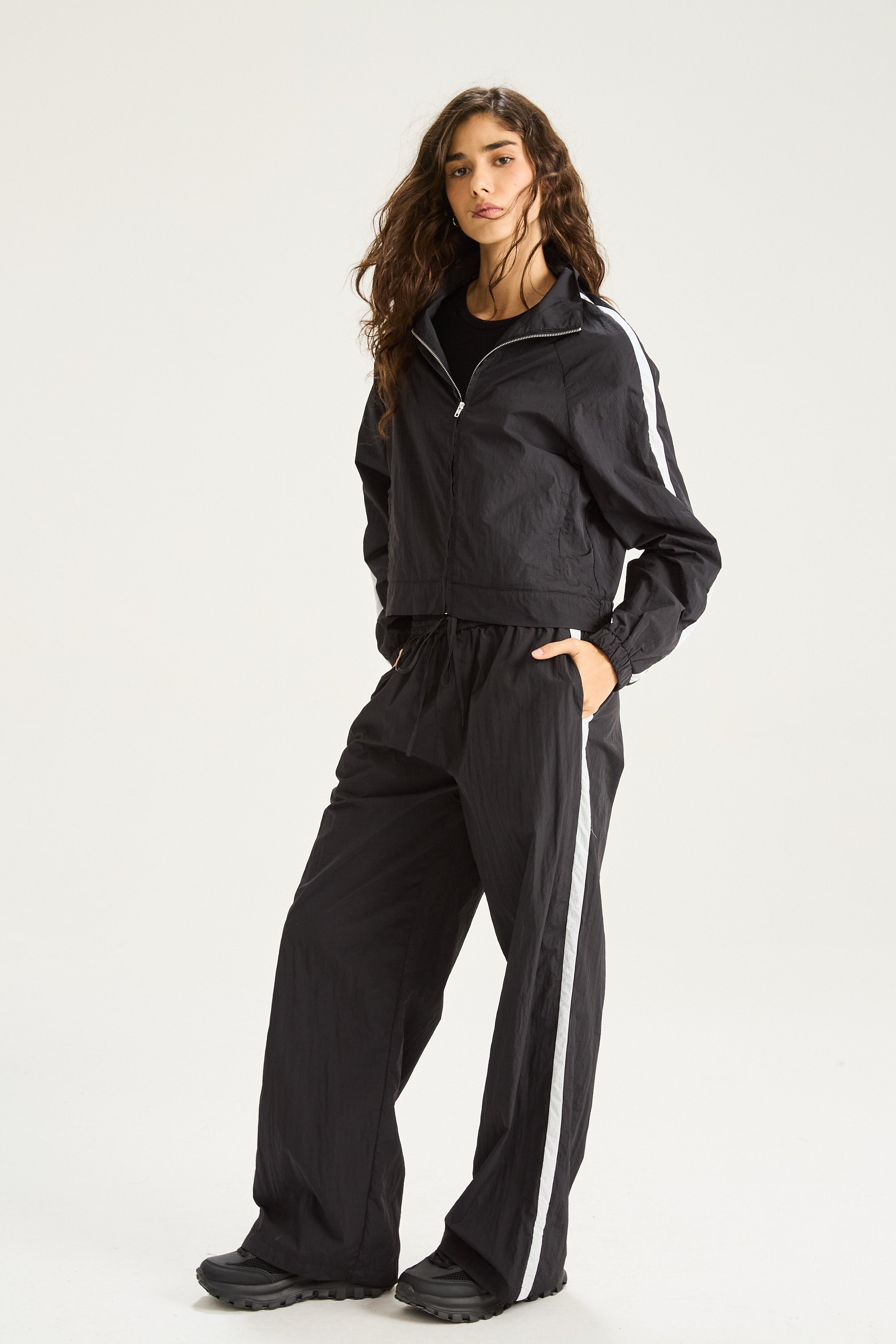 Campera Flowtone - Negro