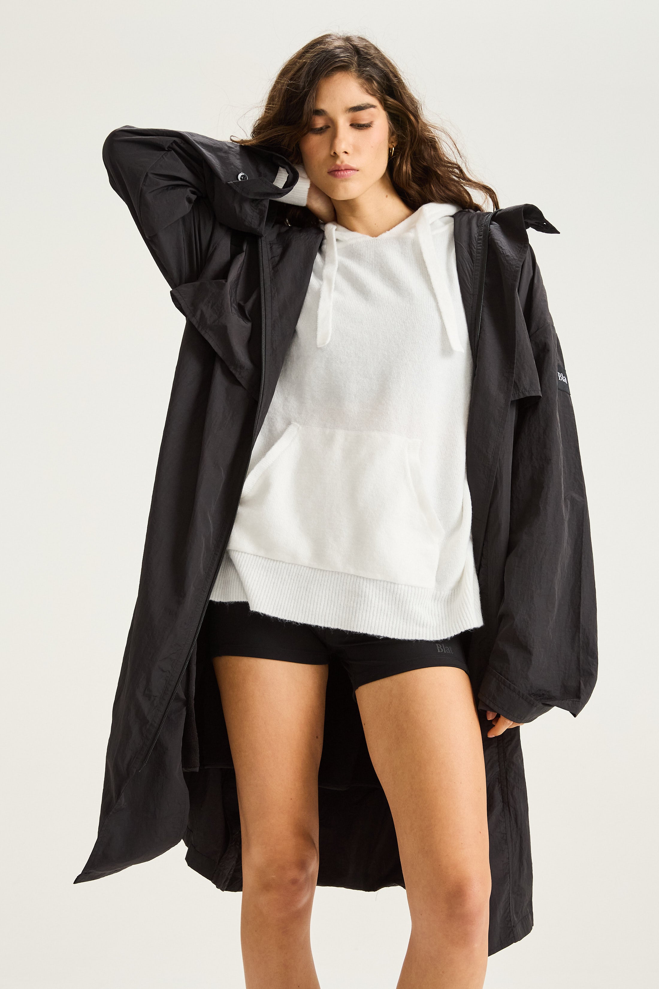 Trench con Capucha Fadein - Negro