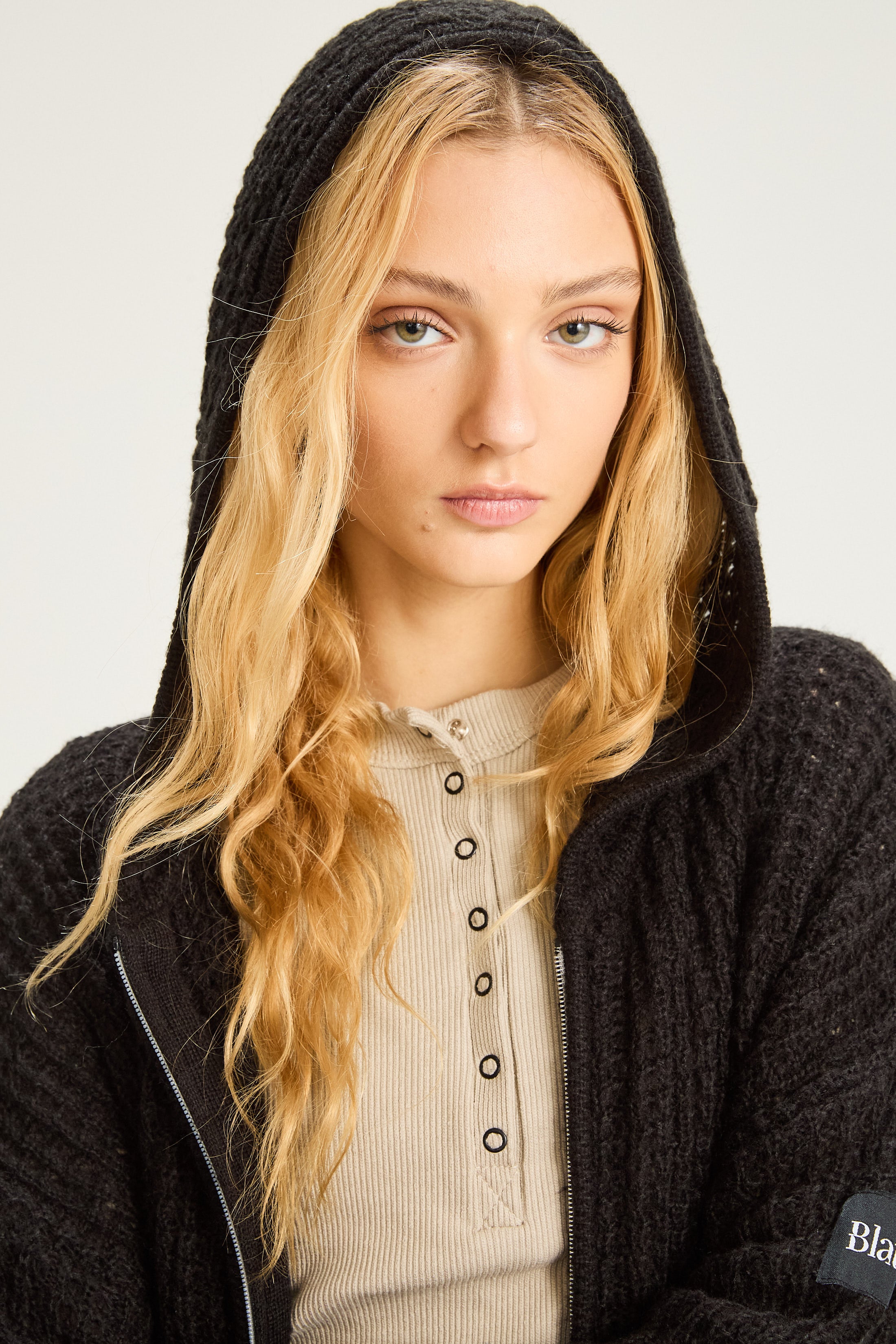 Sweater con Cierre Drift - Negro