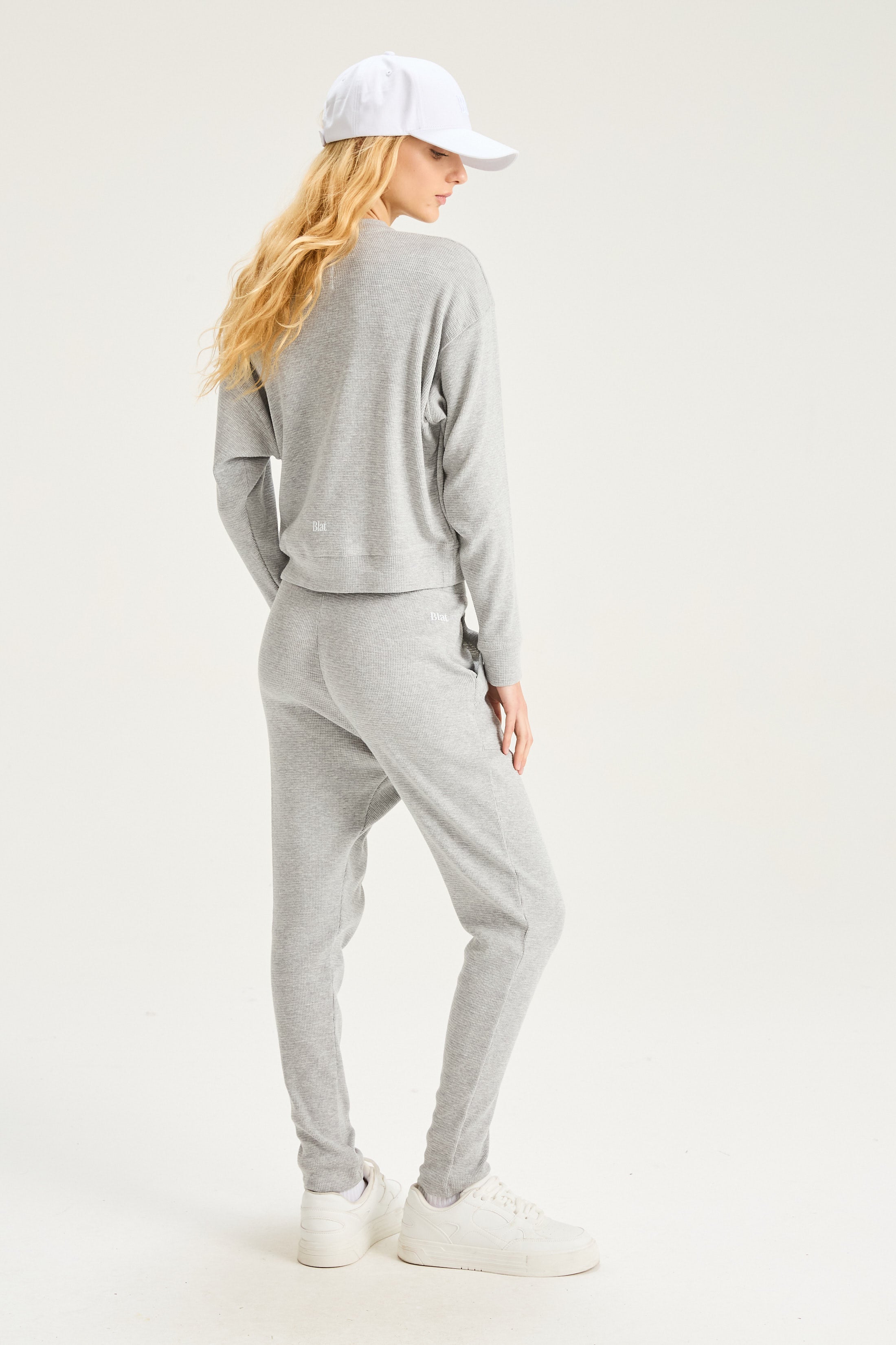Buzo Jumper Pivot - Gris plata