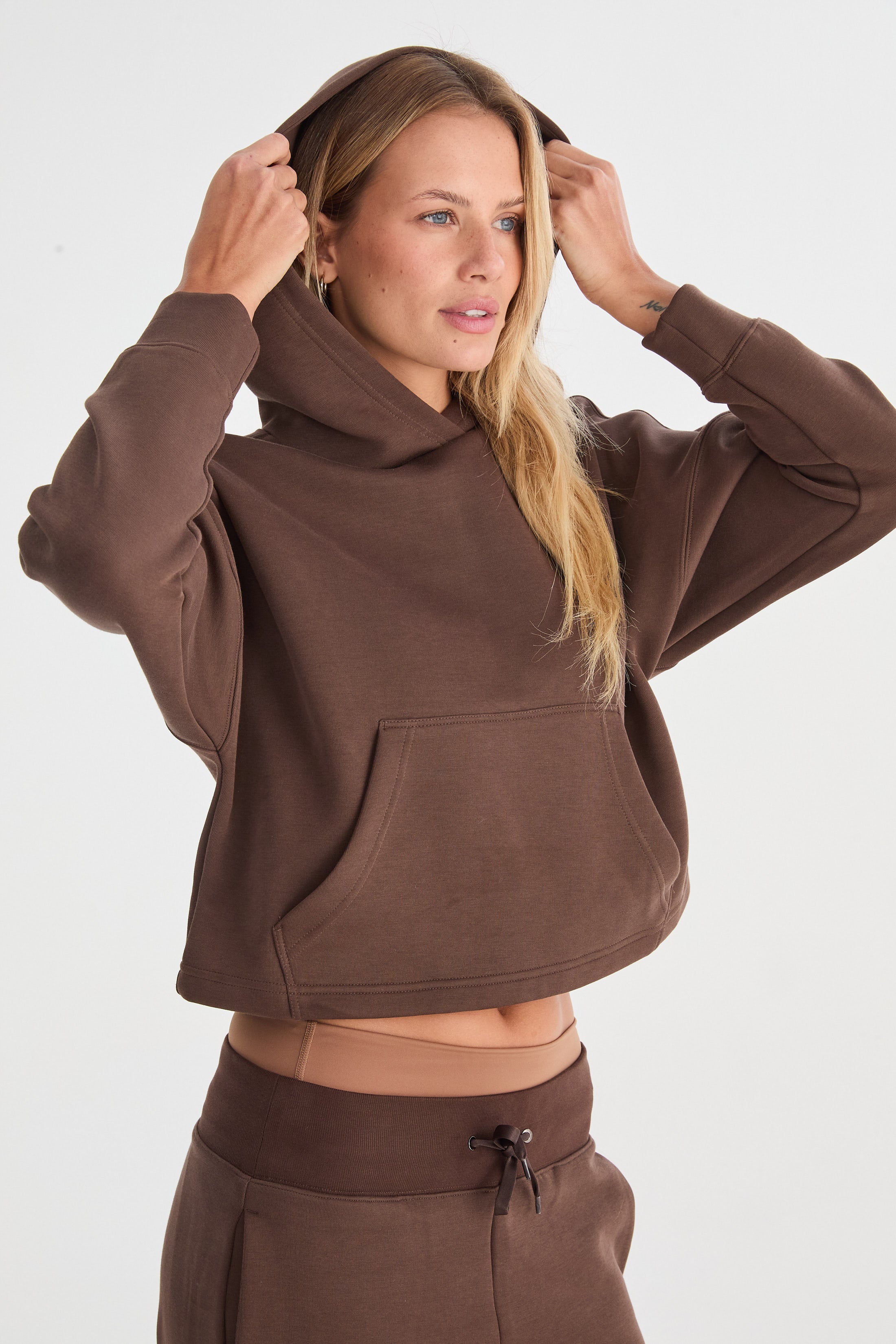 Buzo con Capucha Iskra - TechKnit® - Expresso