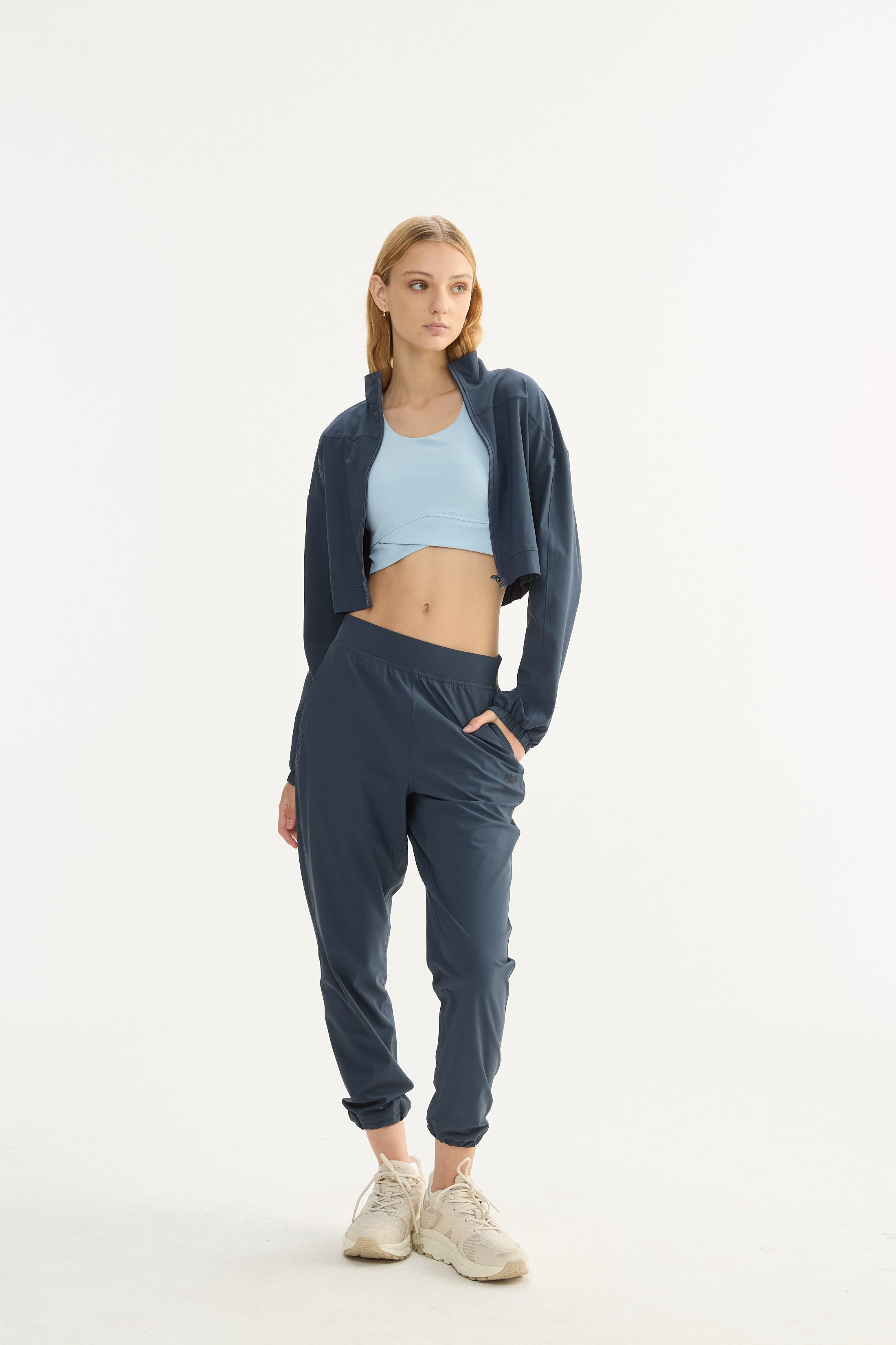 Campera Corta Smooth - TechKnit® - Azul Petroleo