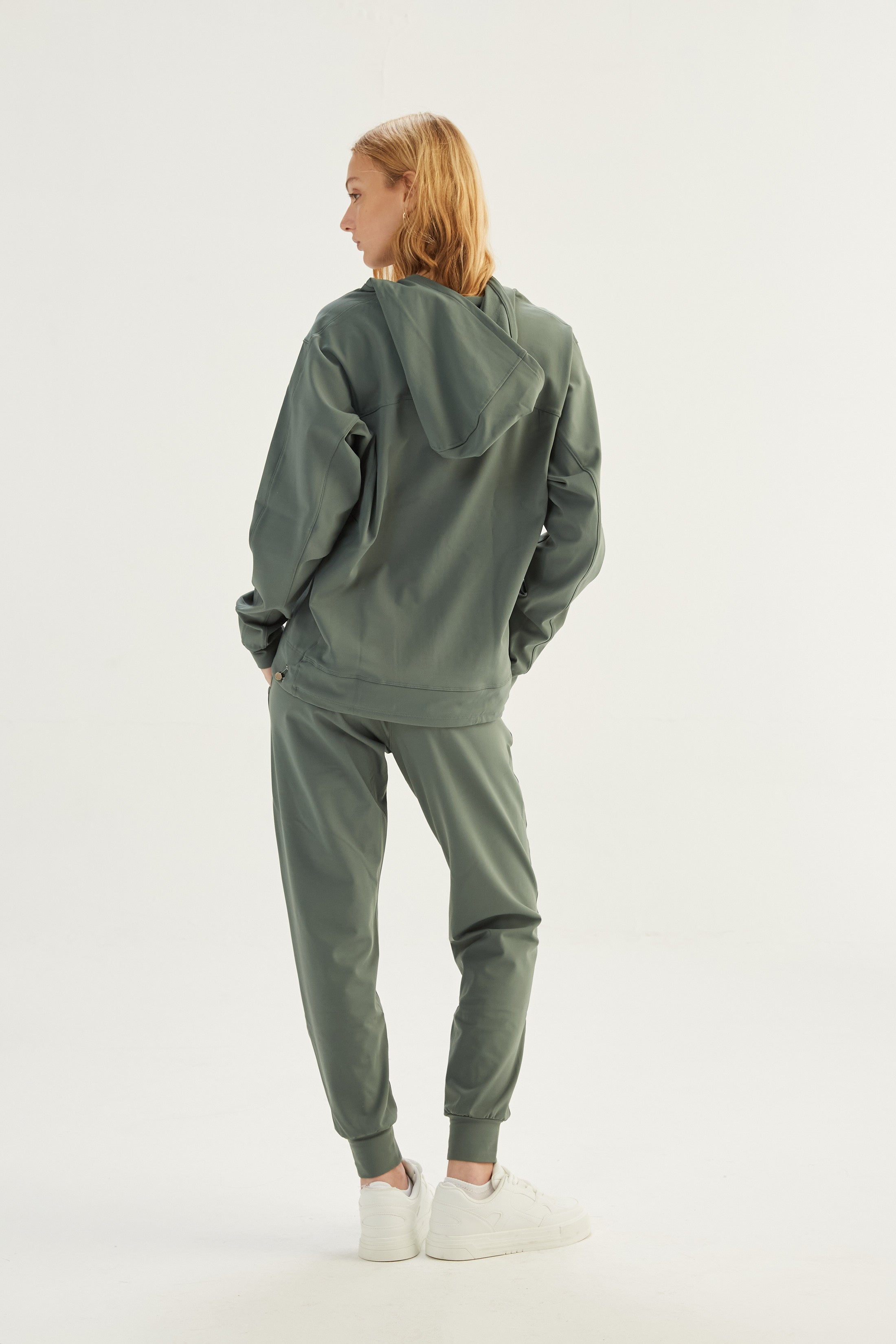 Buzo Jumper con Capucha Airborne - TechKnit® - Laurel