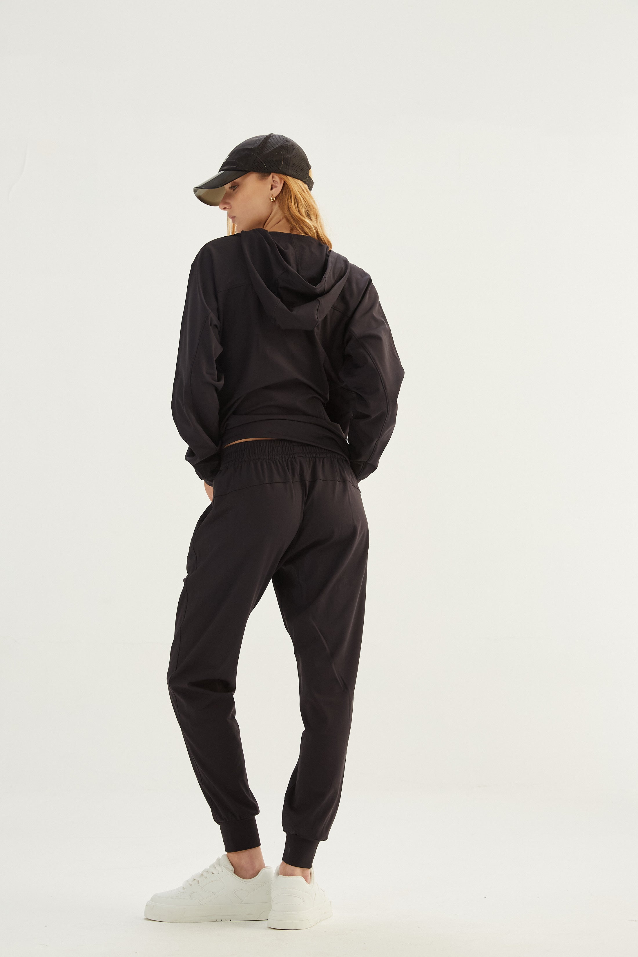 Buzo Jumper con Capucha Airborne - TechKnit® - Negro