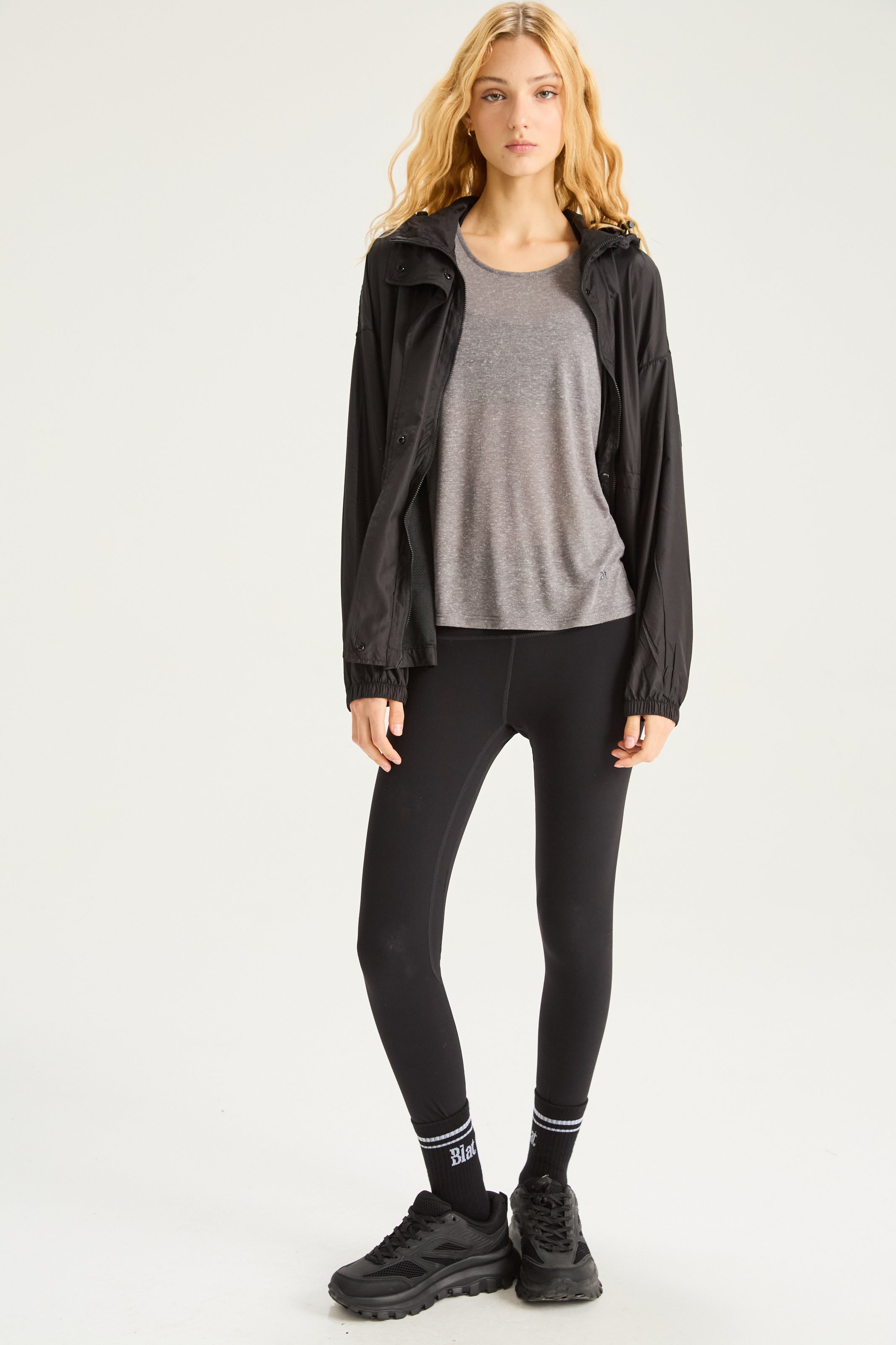 Campera Vibe - Negro
