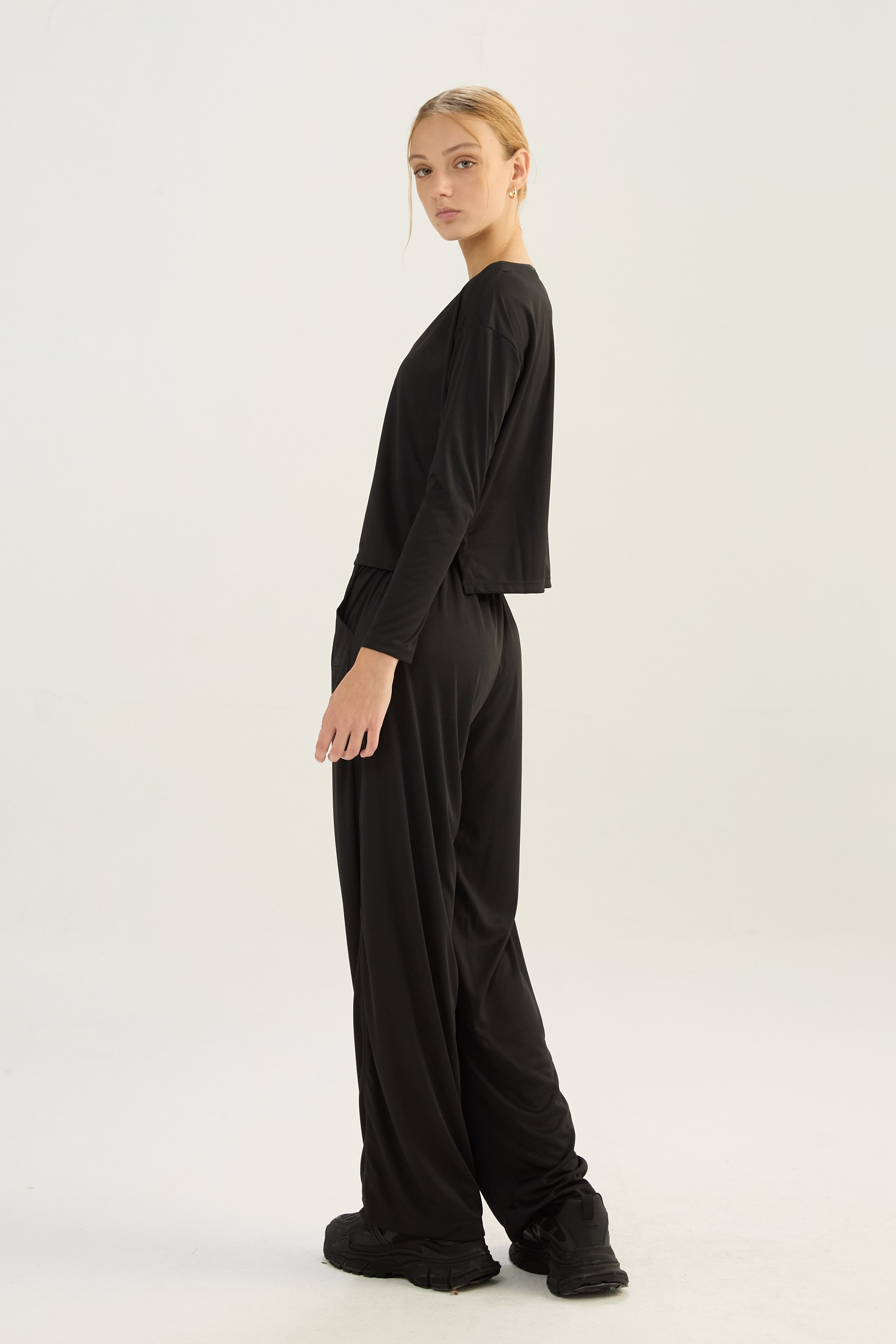 Buzo Jumper Streamline - PureSkin® - Negro