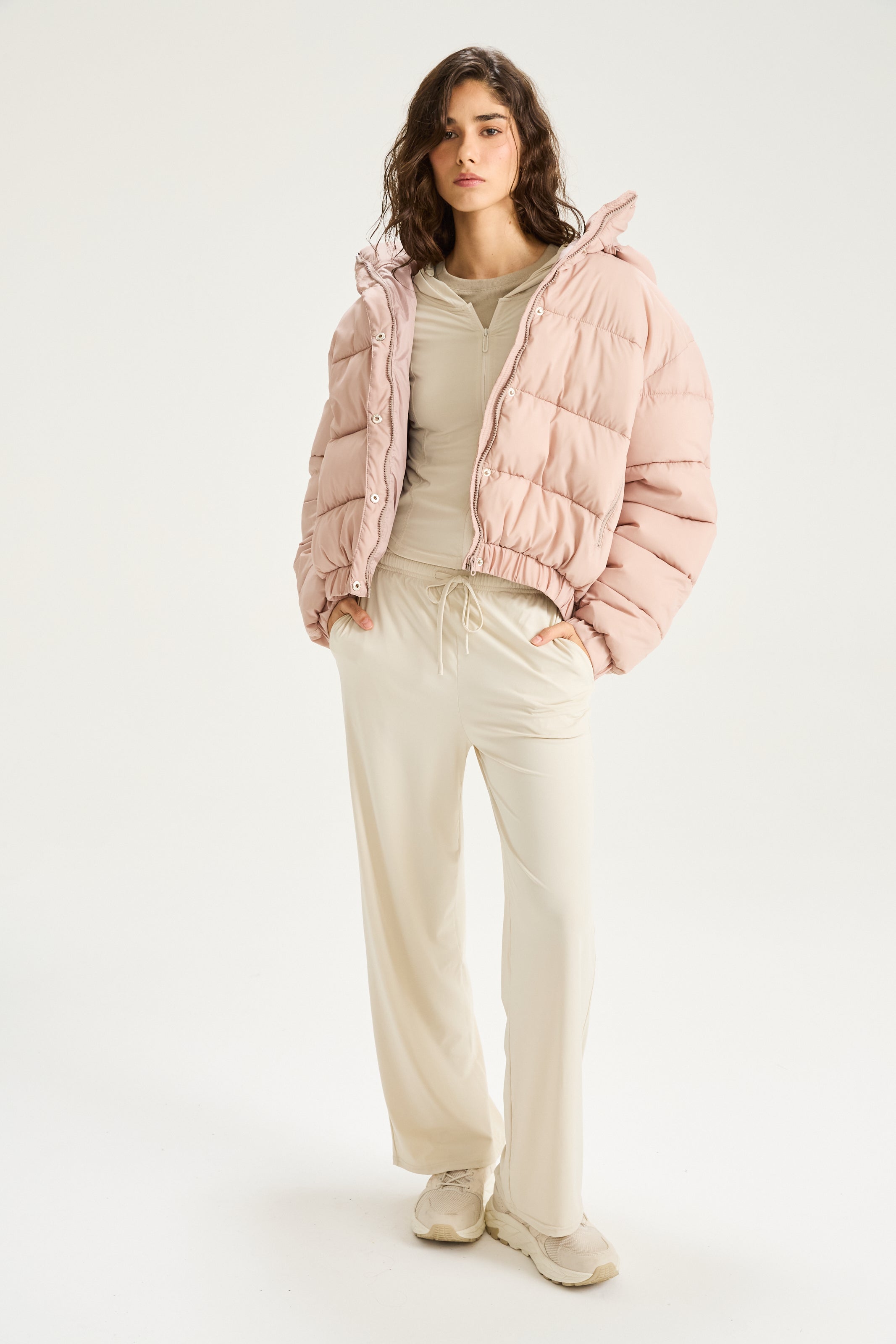Campera con Capucha Frame - Tierra