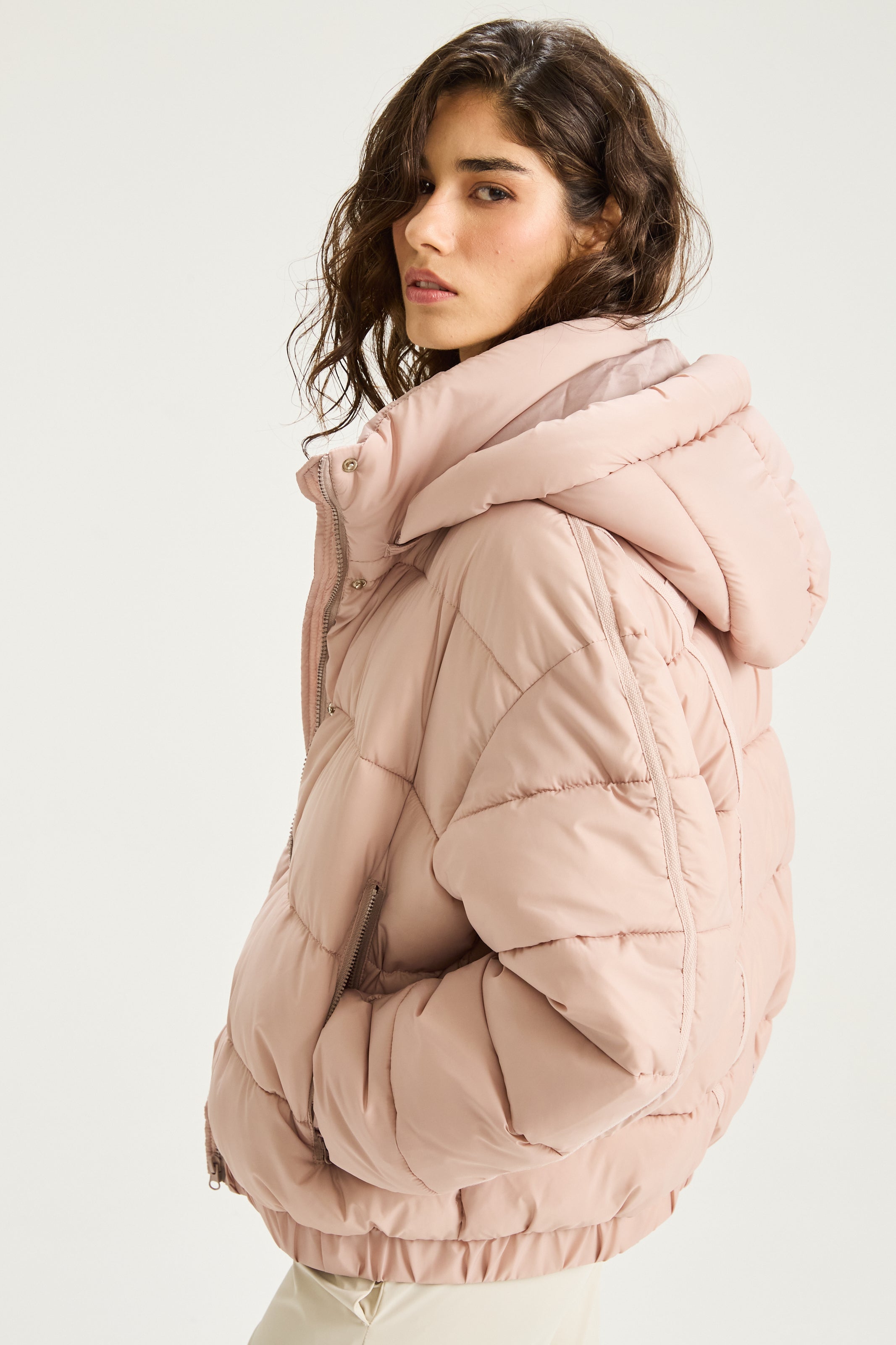 Campera con Capucha Frame - Tierra
