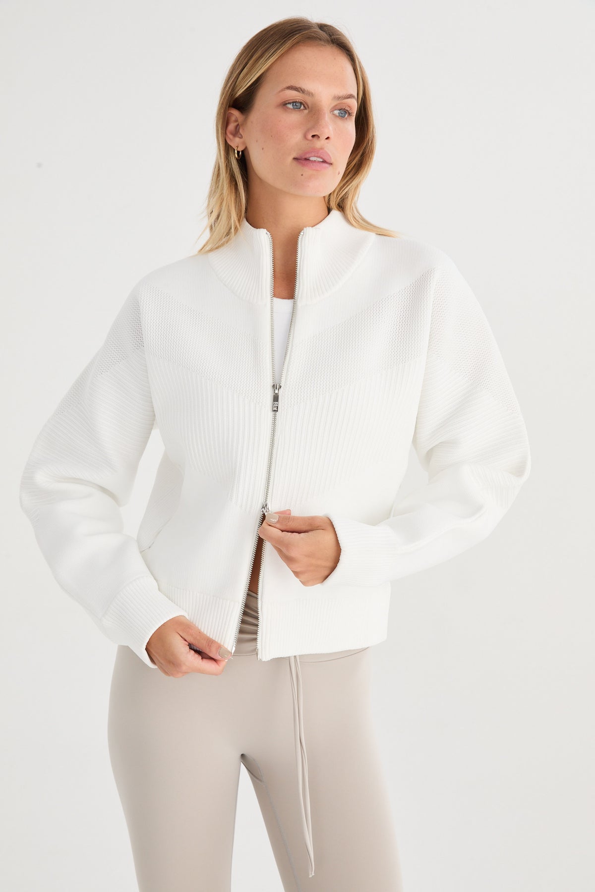 Buzo Con Cierre Lyren - Knitwear® - Blanco