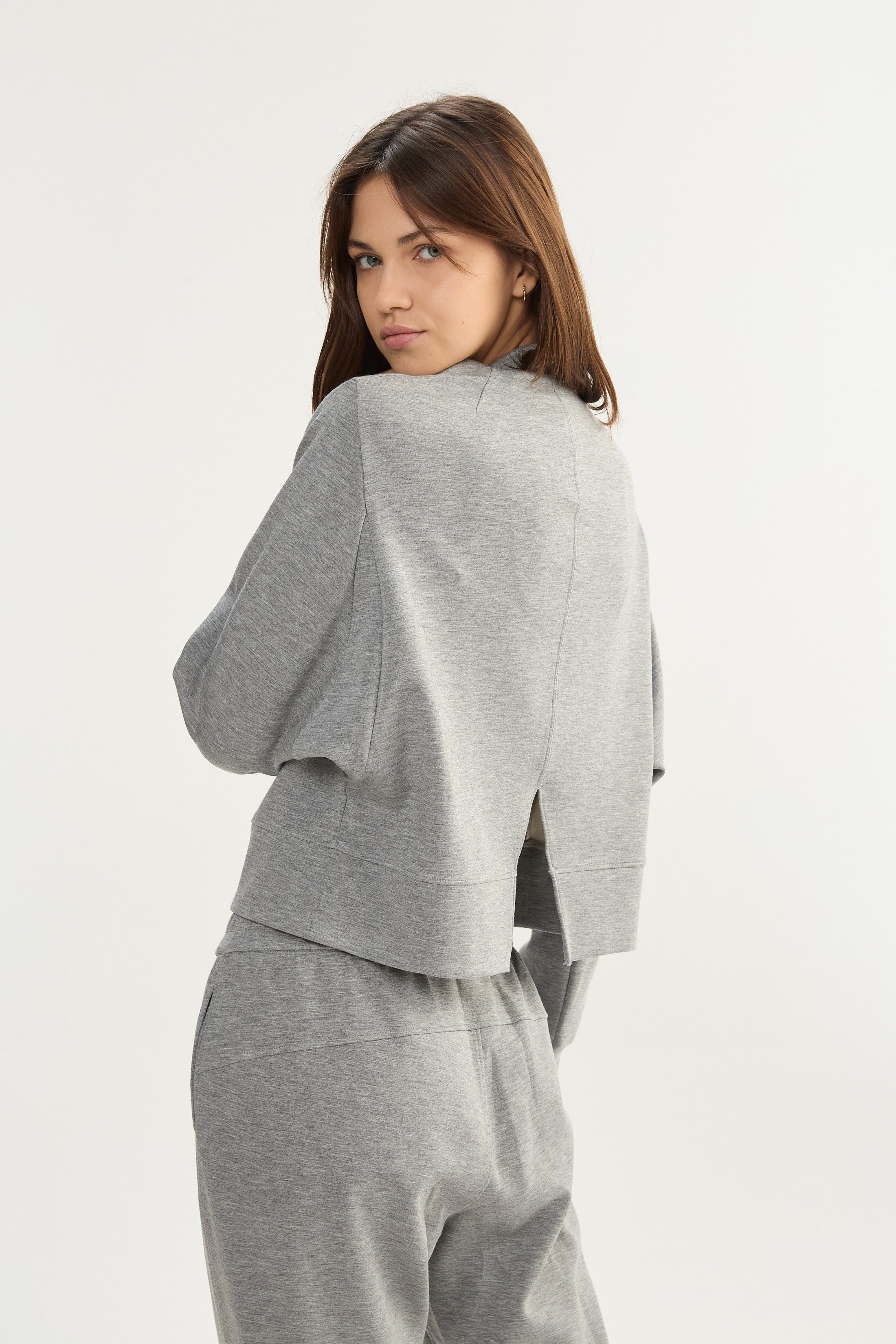 Buzo Jumper Wild - TechKnit® - Gris Ceniza