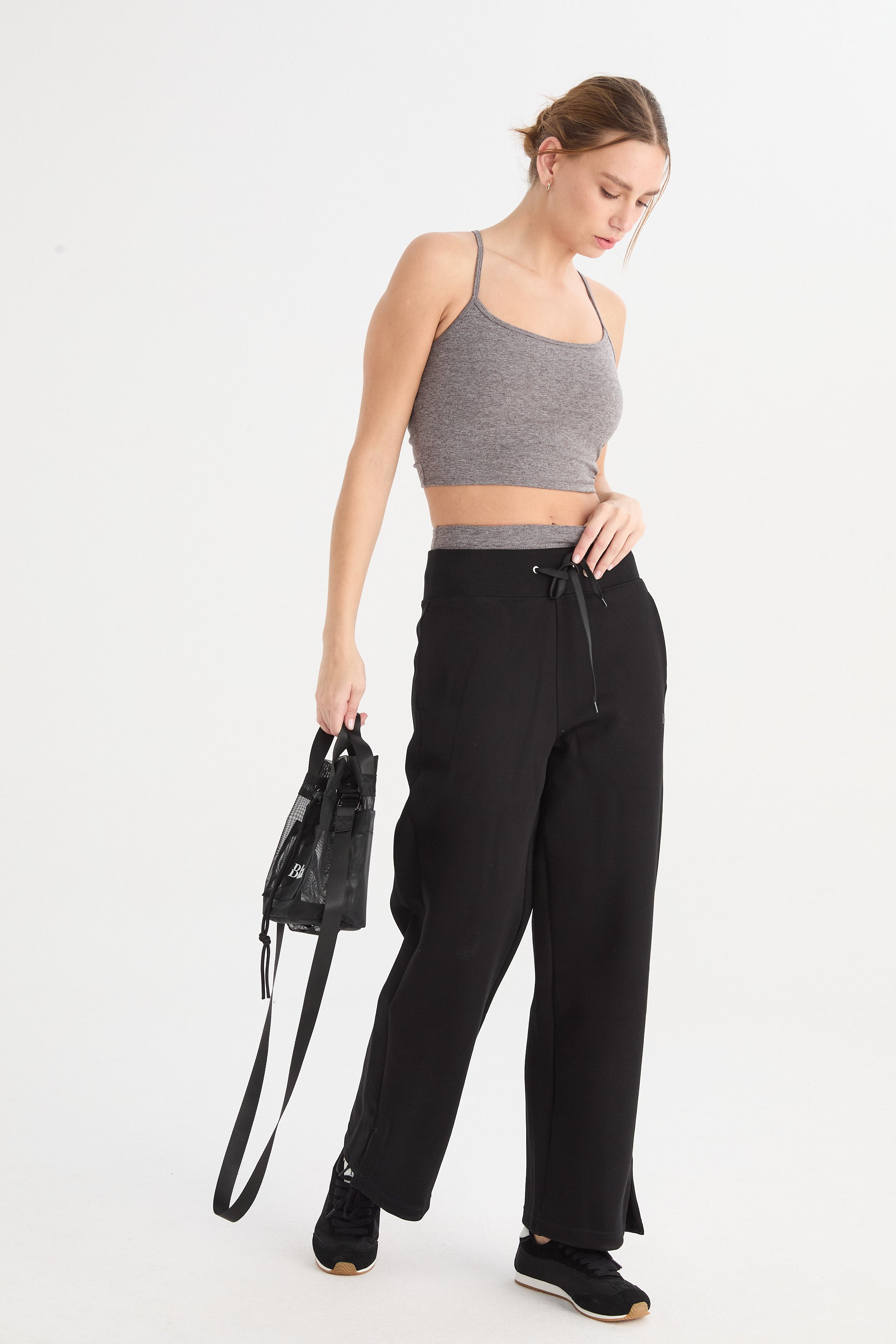 Buzo con Capucha Iskra - TechKnit® - Negro