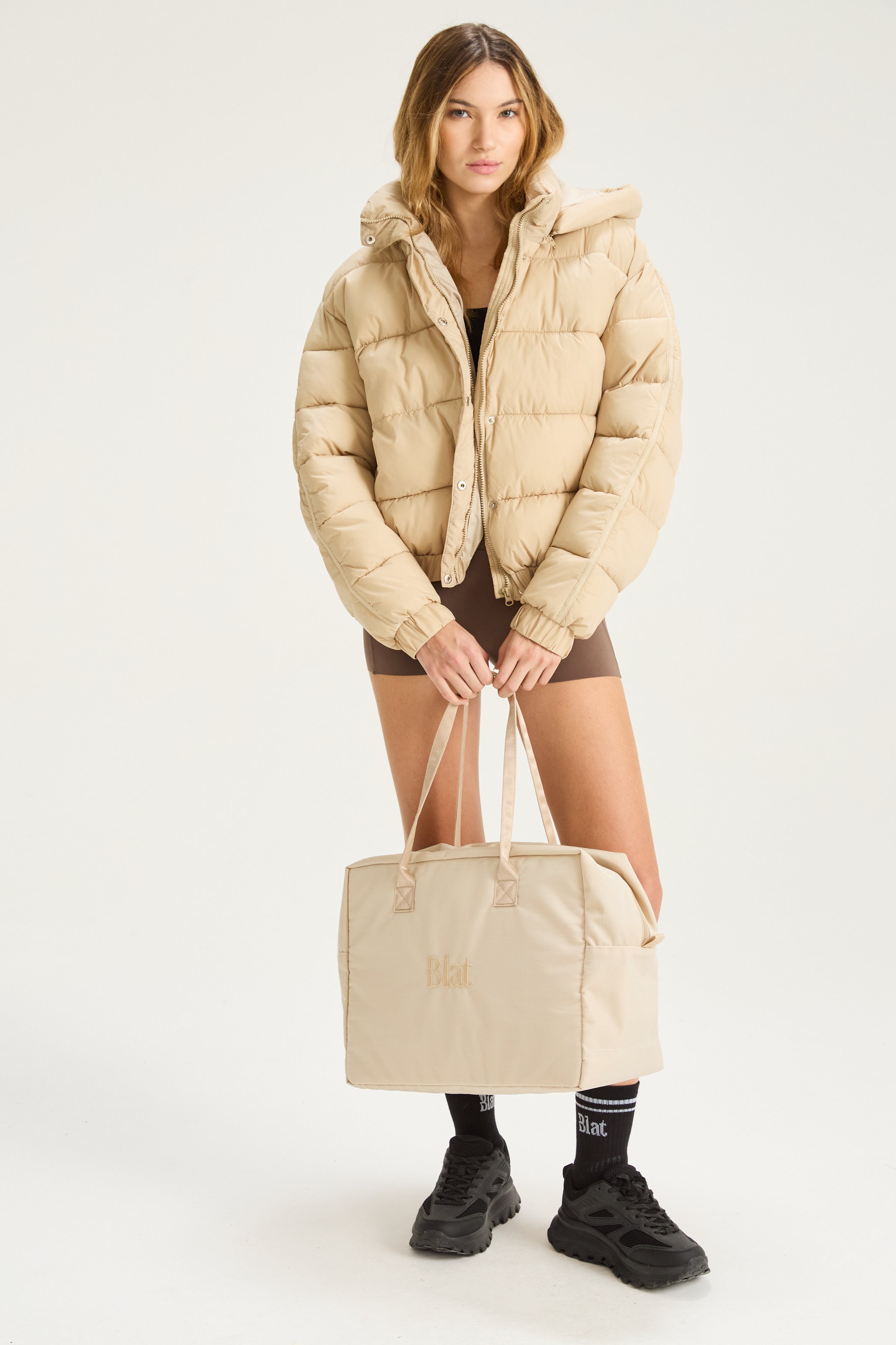 Campera con Capucha Frame - Camel
