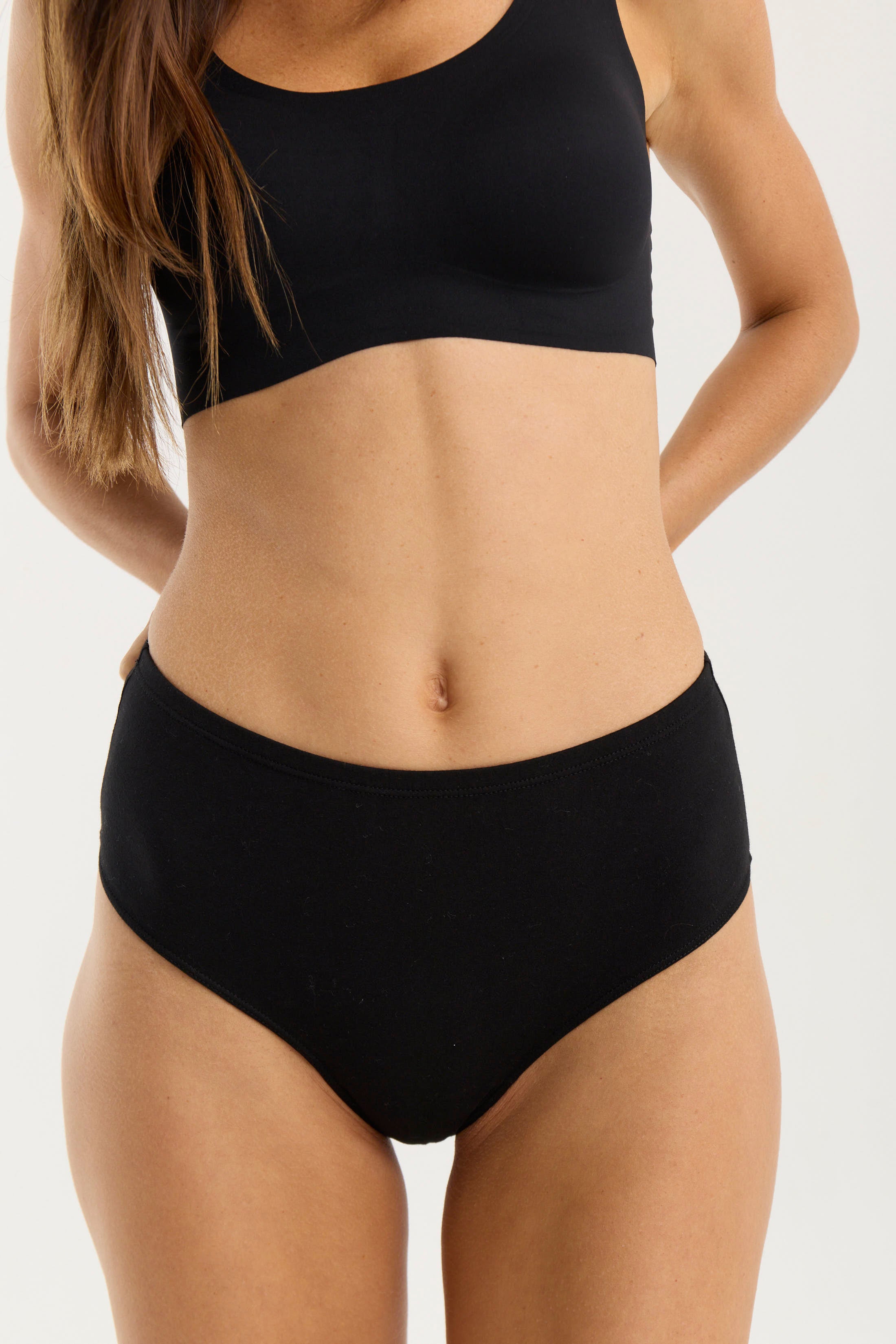 Bombacha Colaless Tiro Alto - PureSkin® - Adapt - Negro